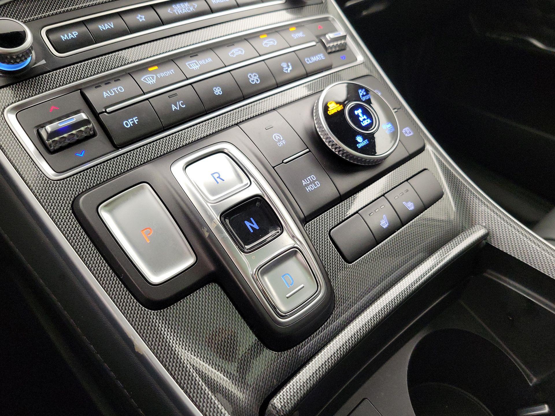 Thumbnail: 2023 Hyundai Santa Fe - 18