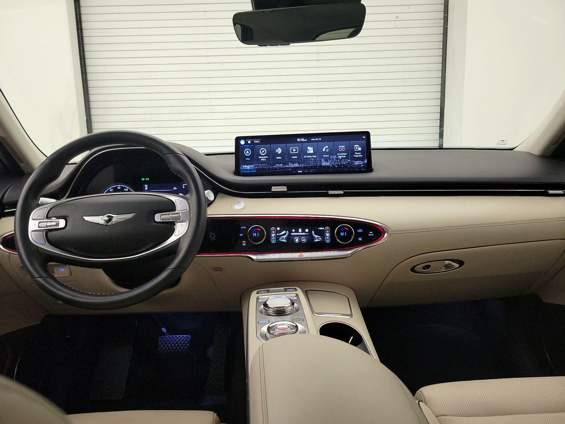 Thumbnail: 2023 Genesis GV70 - 9