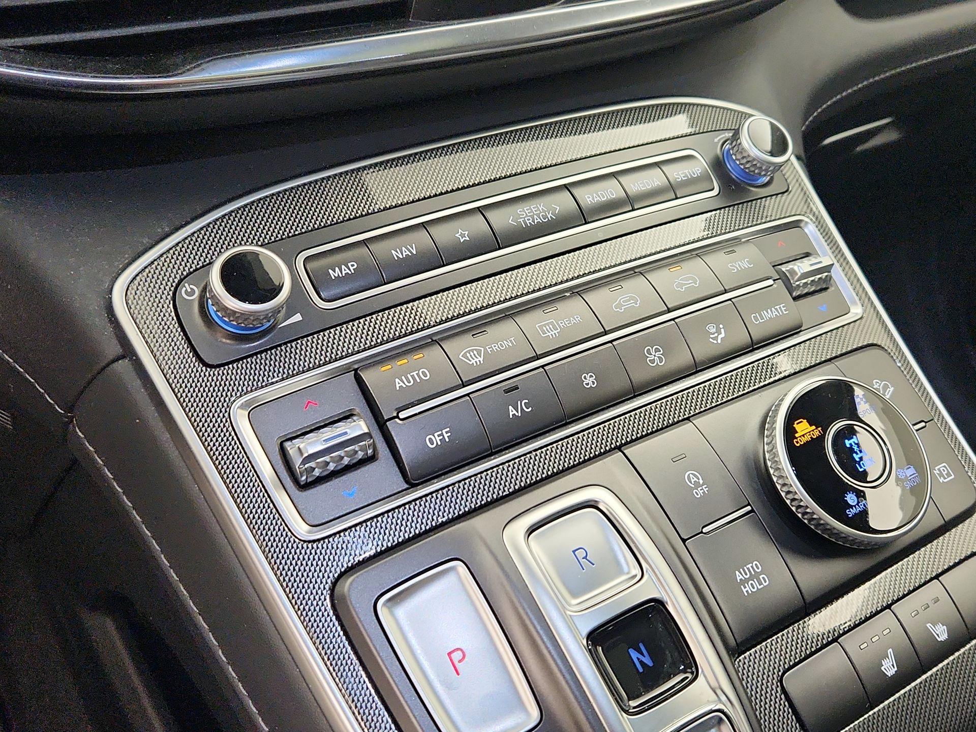 Thumbnail: 2023 Hyundai Santa Fe - 17