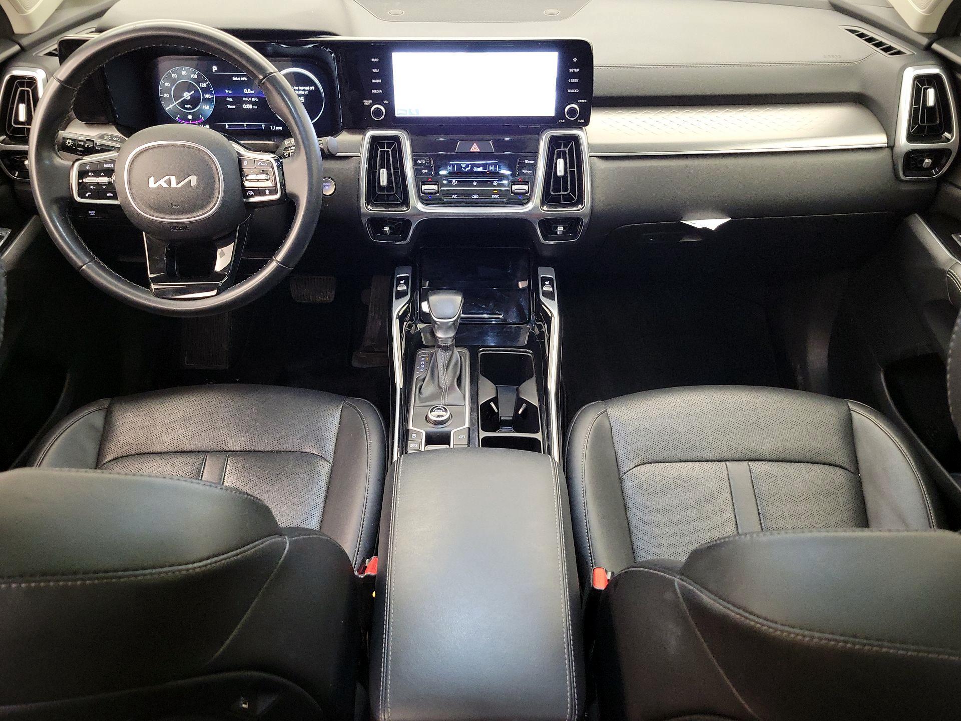 Thumbnail: 2023 Kia Sorento - 9