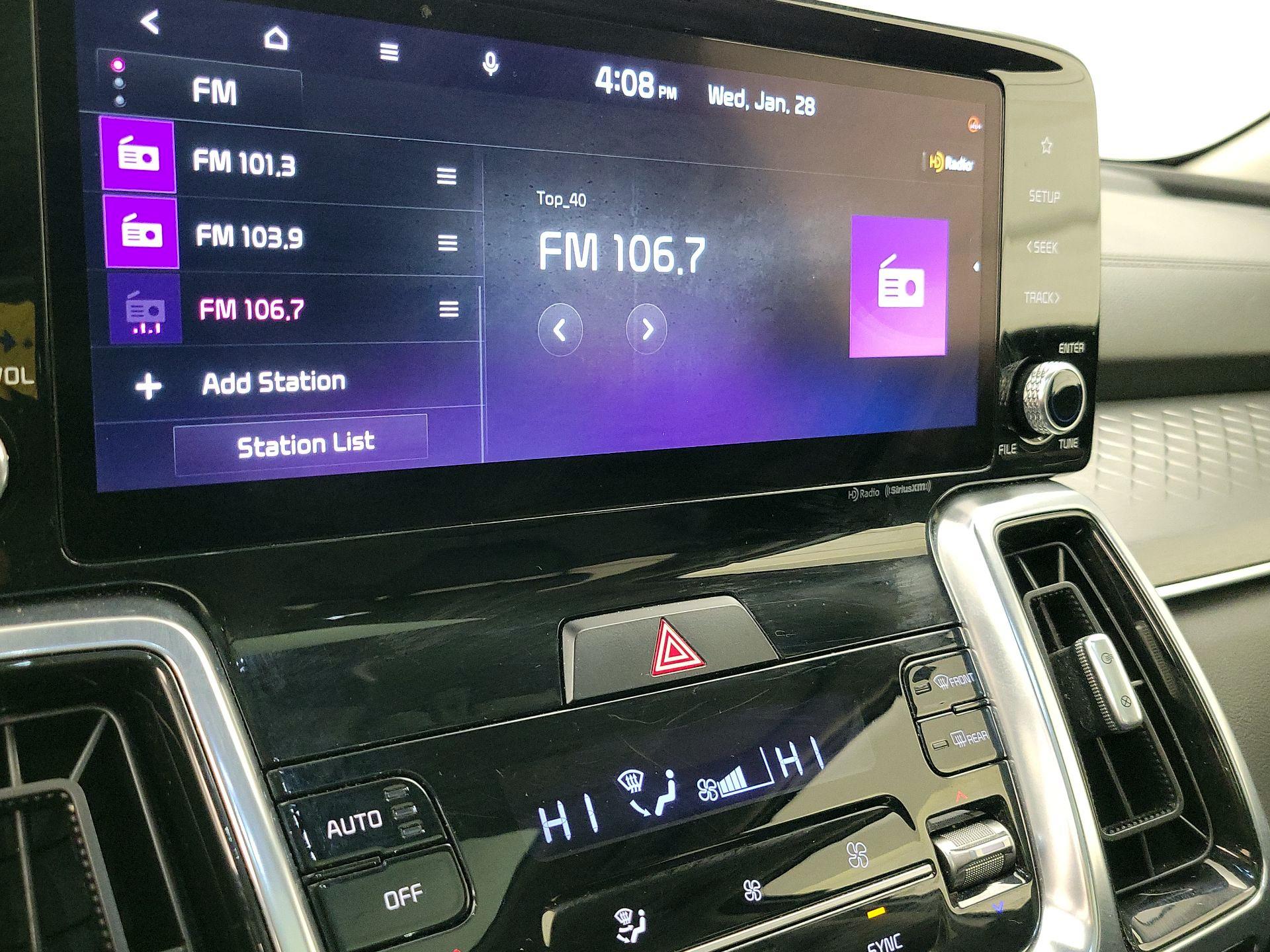 Thumbnail: 2023 Kia Sorento - 16