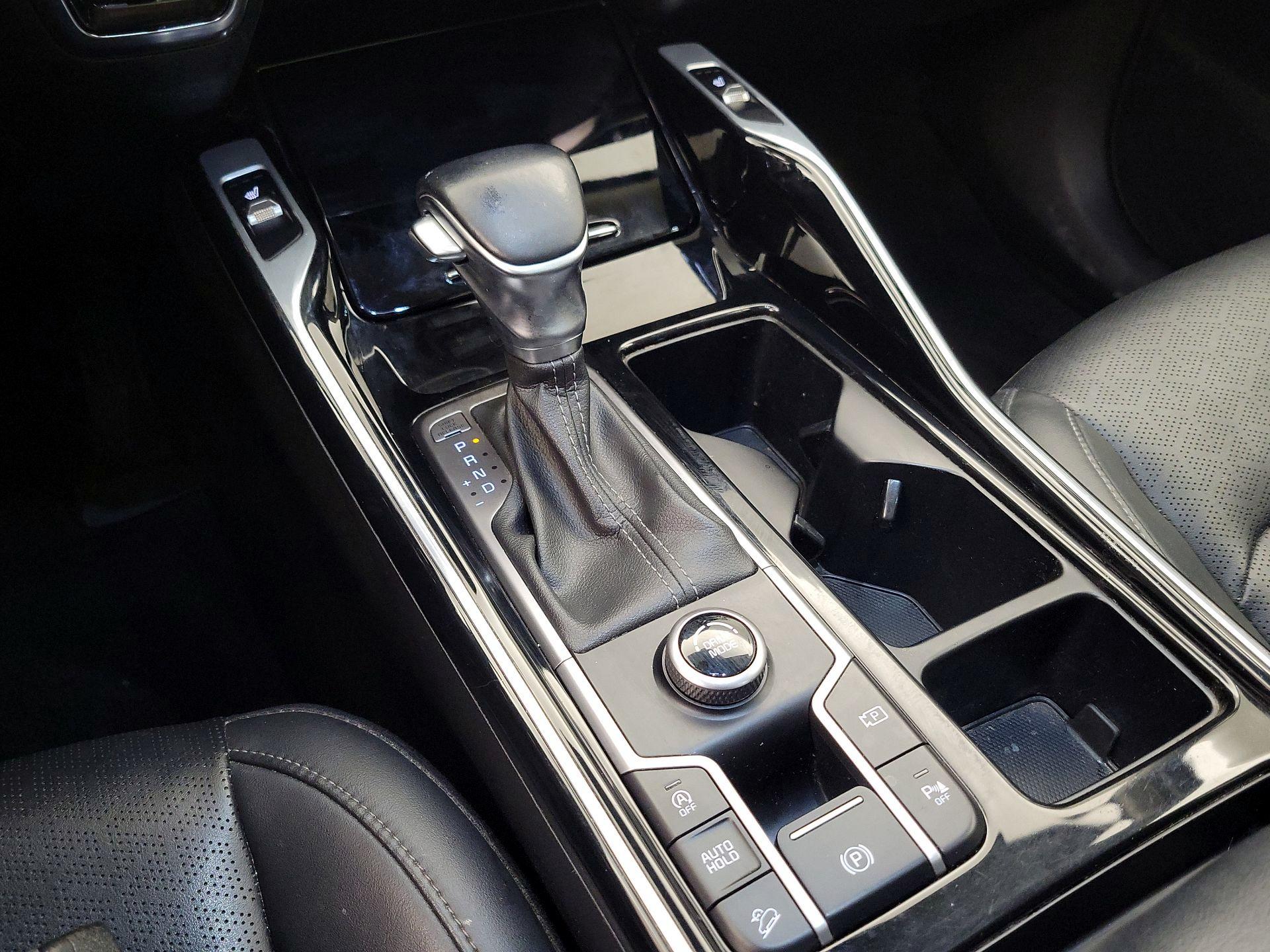 Thumbnail: 2023 Kia Sorento - 18