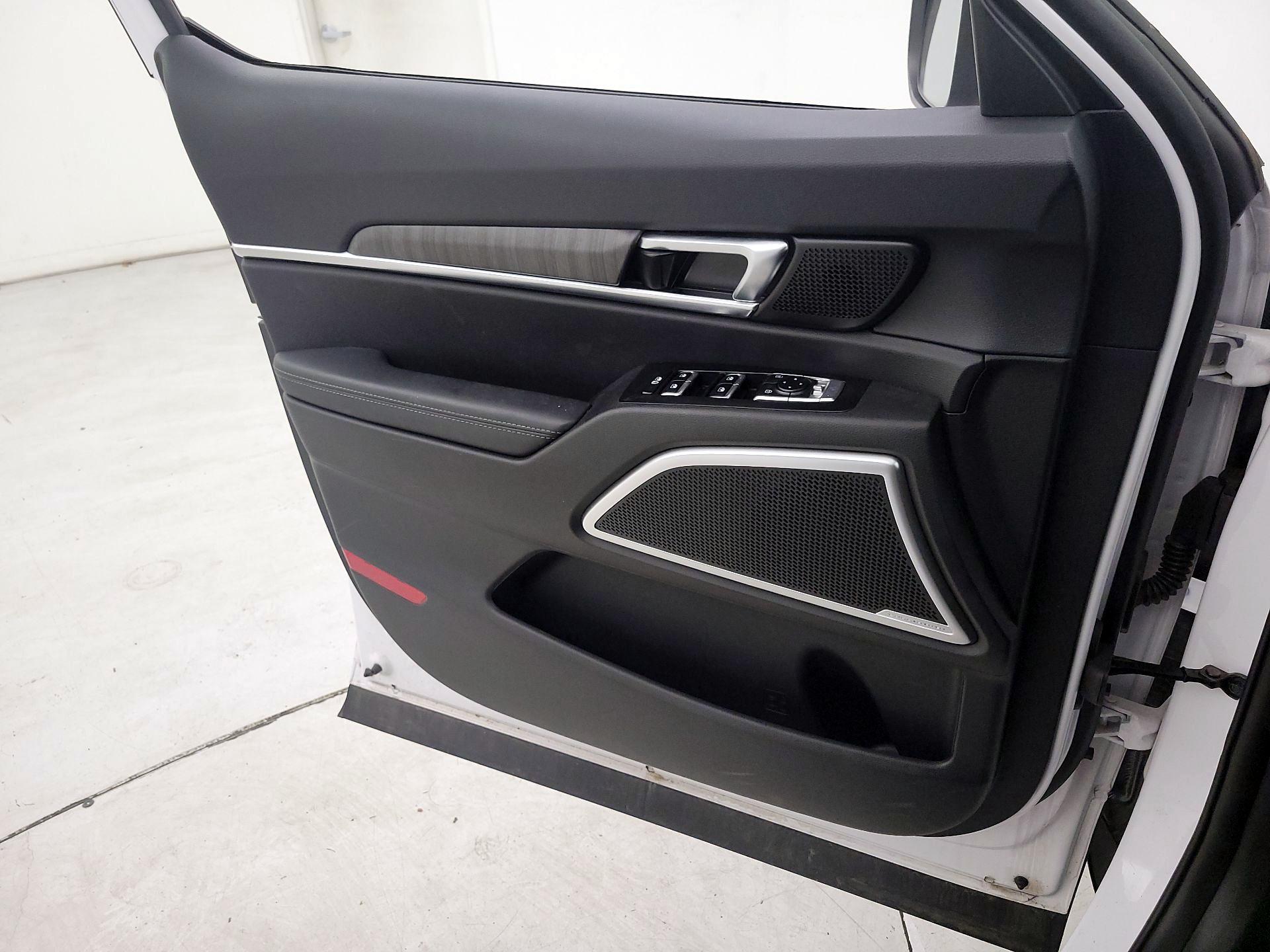 Thumbnail: 2023 Kia Telluride - 12