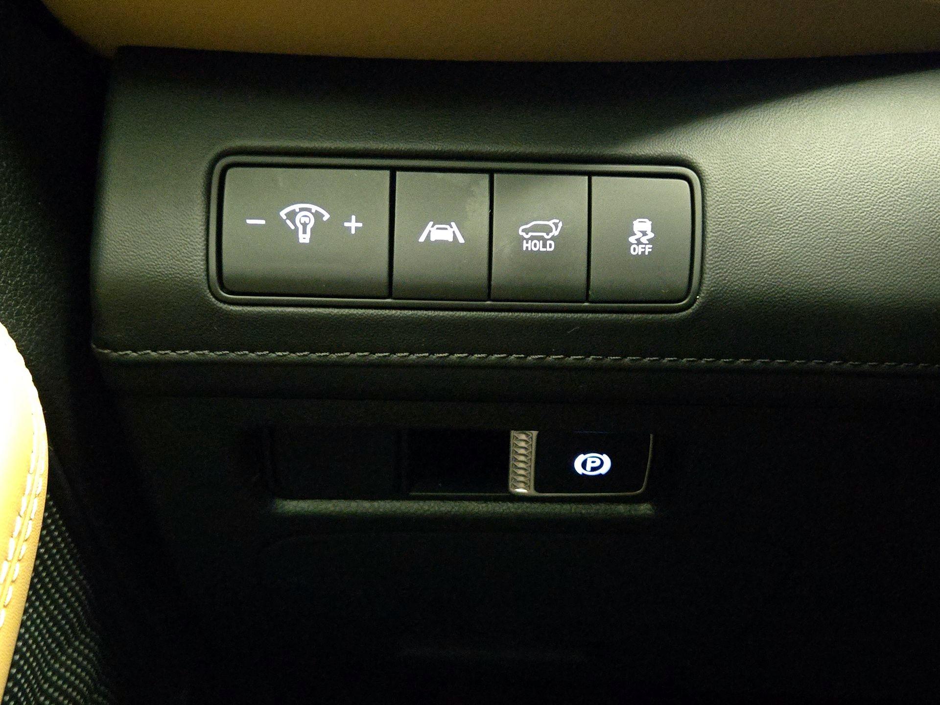 Thumbnail: 2023 Hyundai Santa Fe - 13