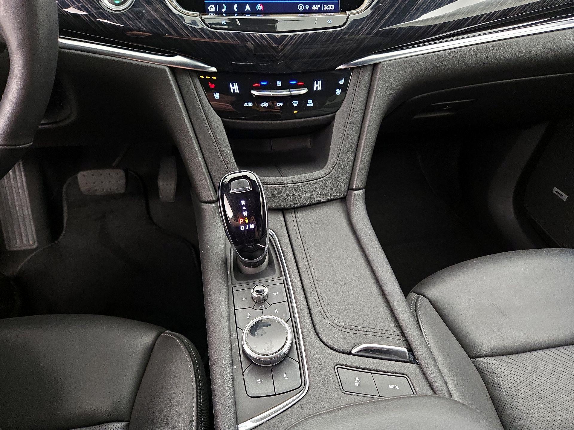 Thumbnail: 2025 Cadillac XT6 - 18