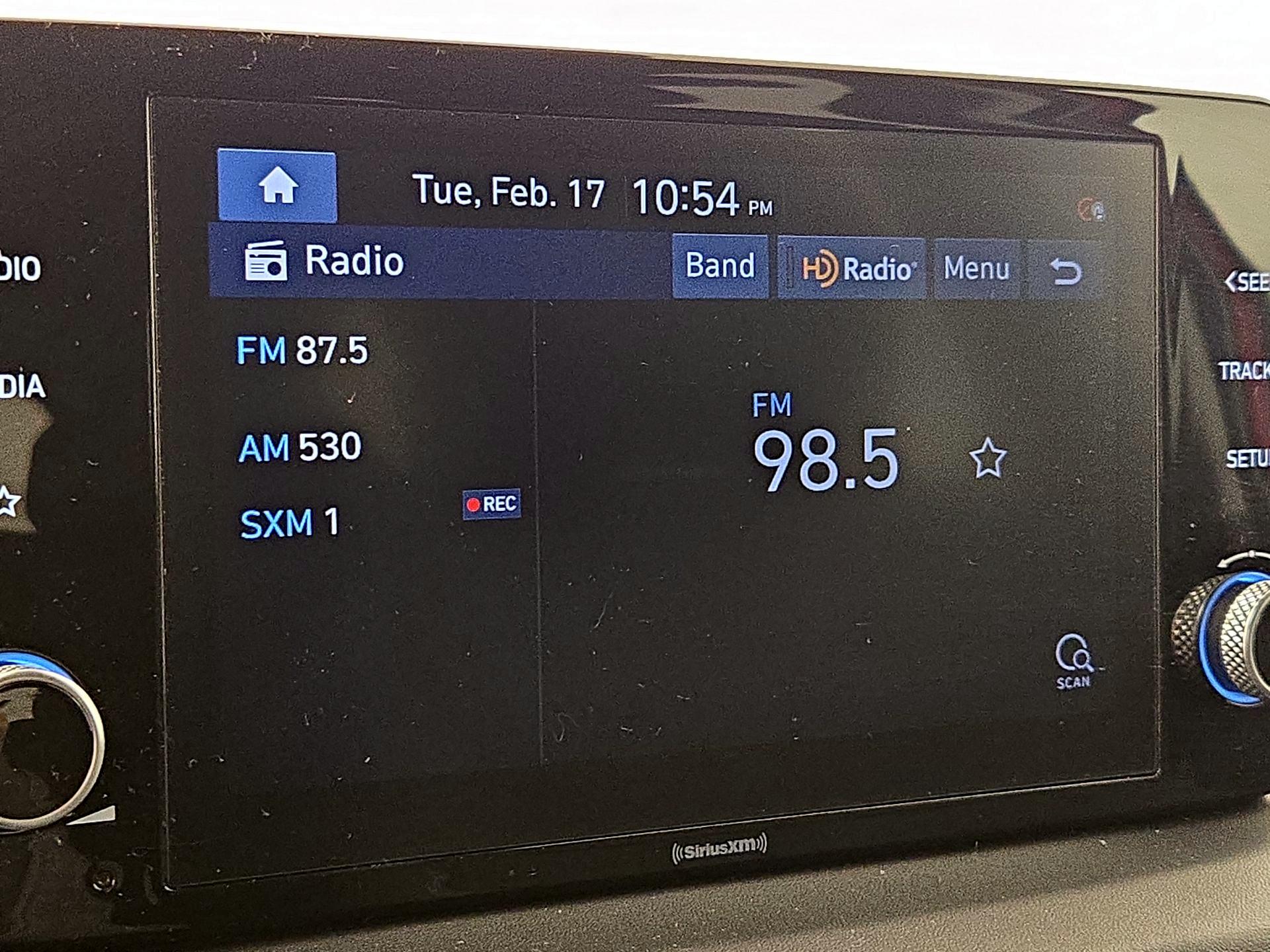 Thumbnail: 2022 Hyundai Santa Fe - 15