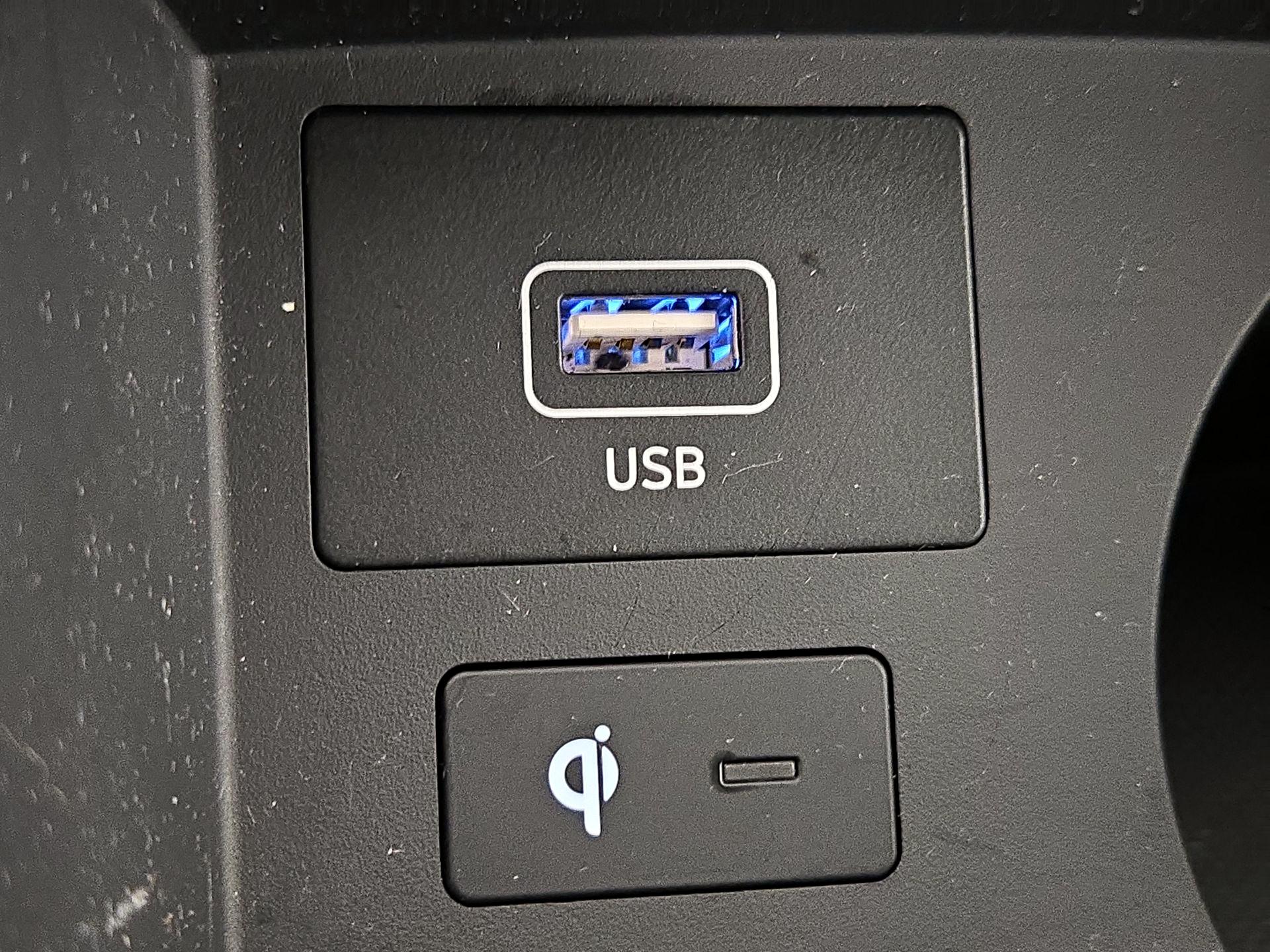 Thumbnail: 2022 Hyundai Santa Fe - 18