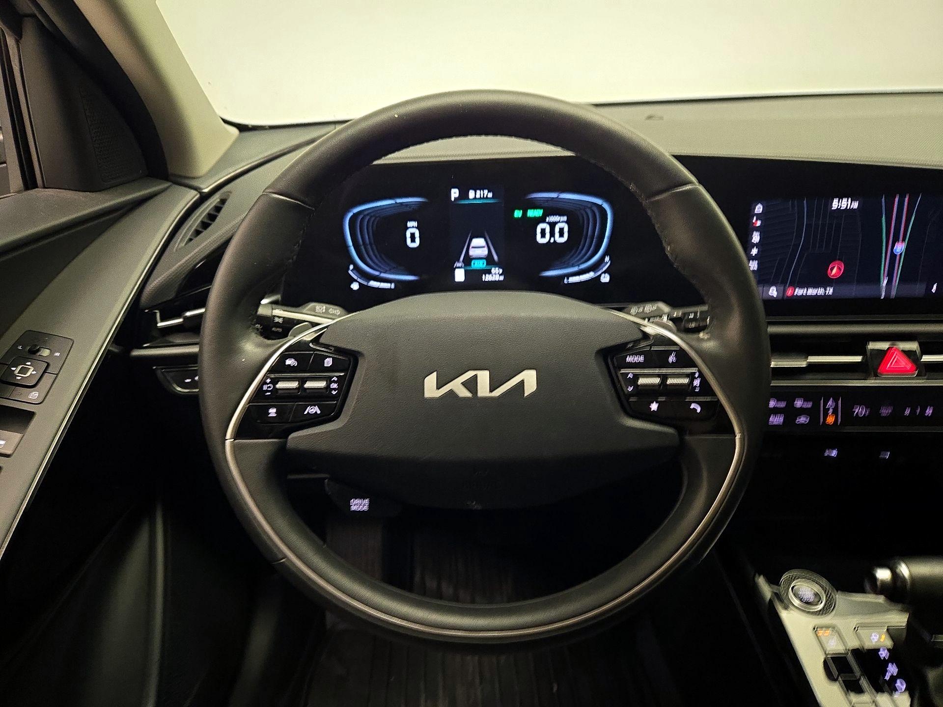 Thumbnail: 2023 Kia Niro - 10