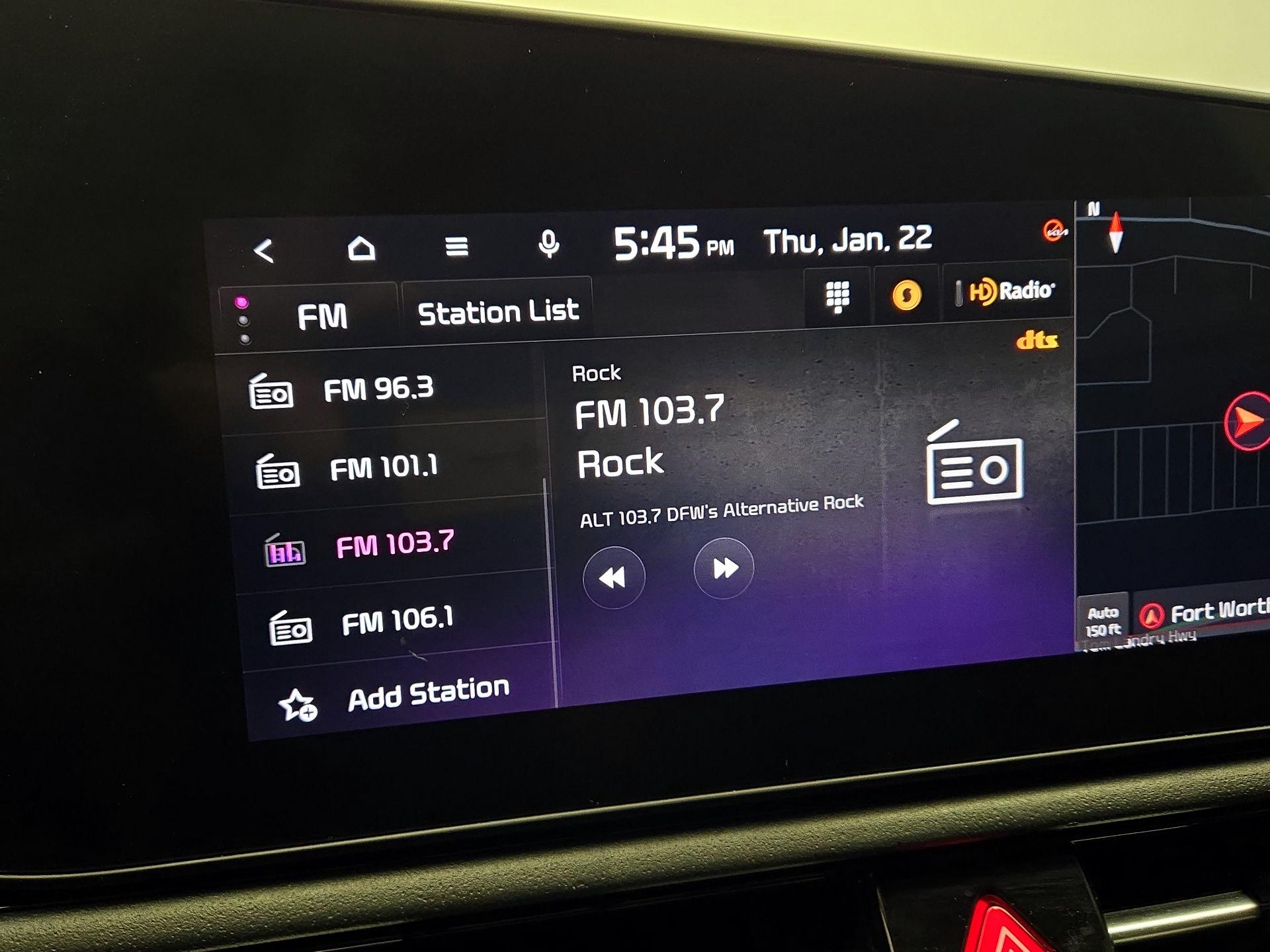 Thumbnail: 2023 Kia Niro - 16