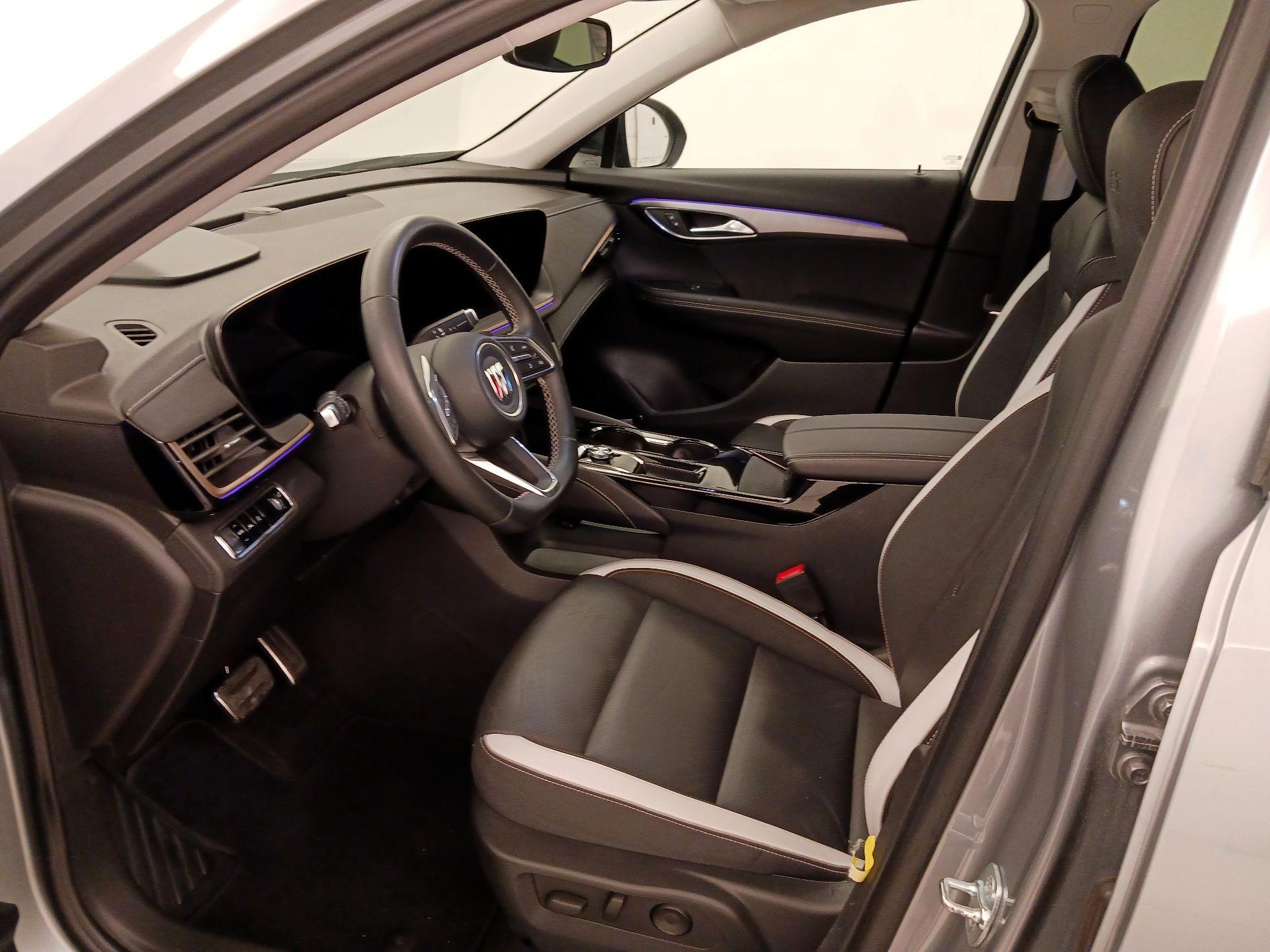 Thumbnail: 2025 Buick Envision - 11