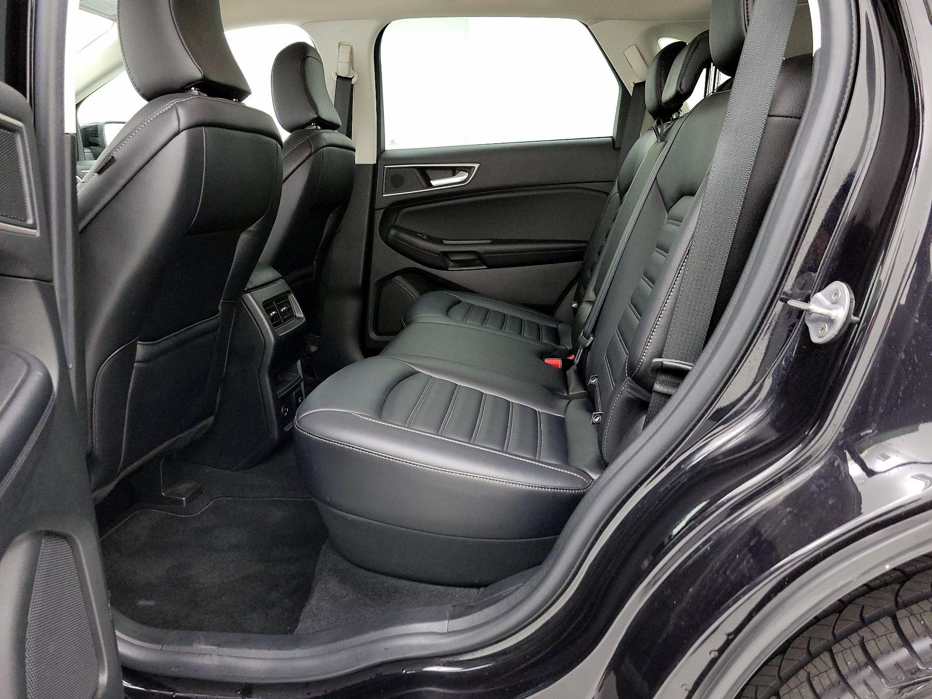 Thumbnail: 2022 Ford Edge - 19