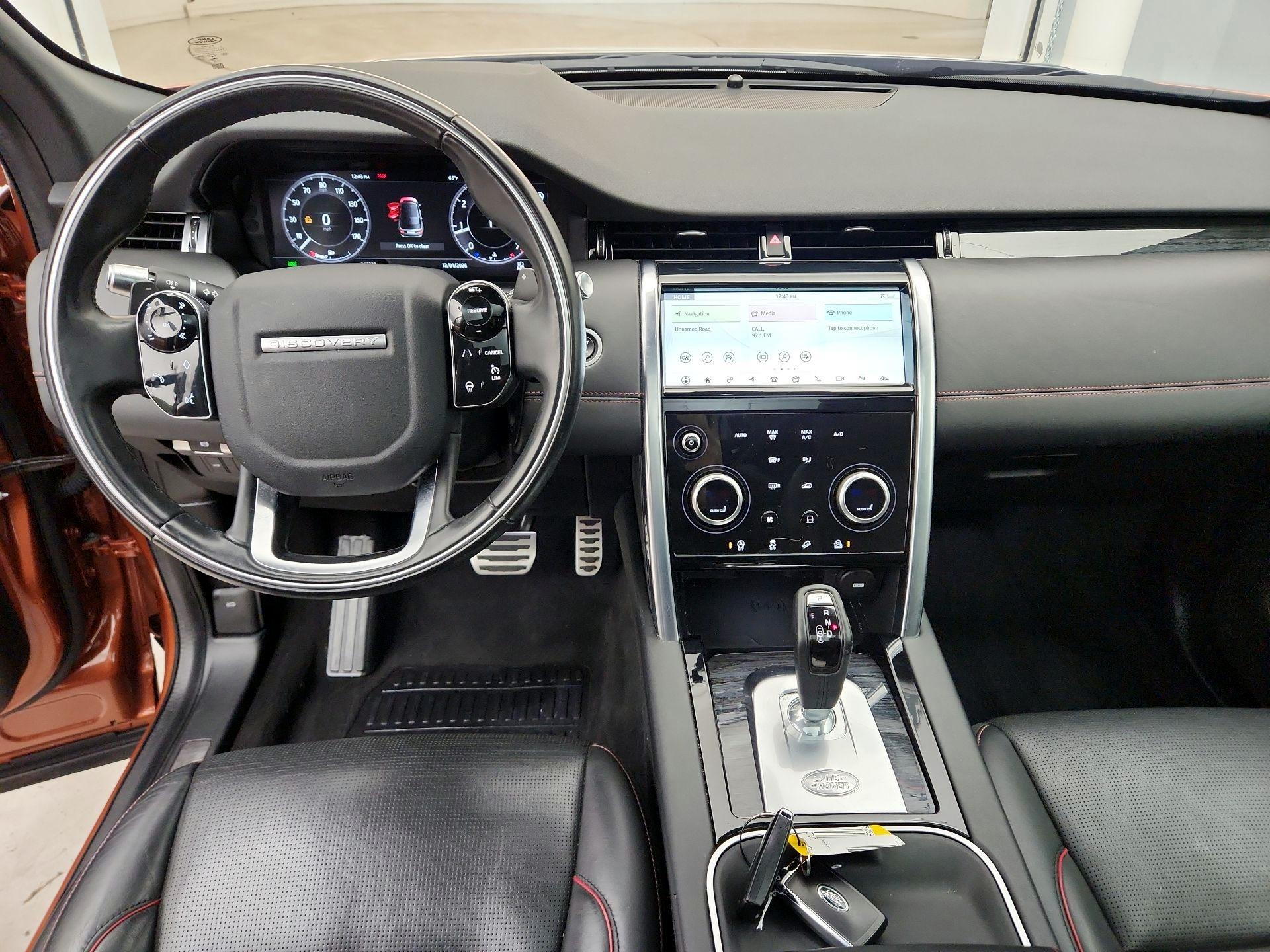 Thumbnail: 2020 Land Rover Discovery Sport - 9