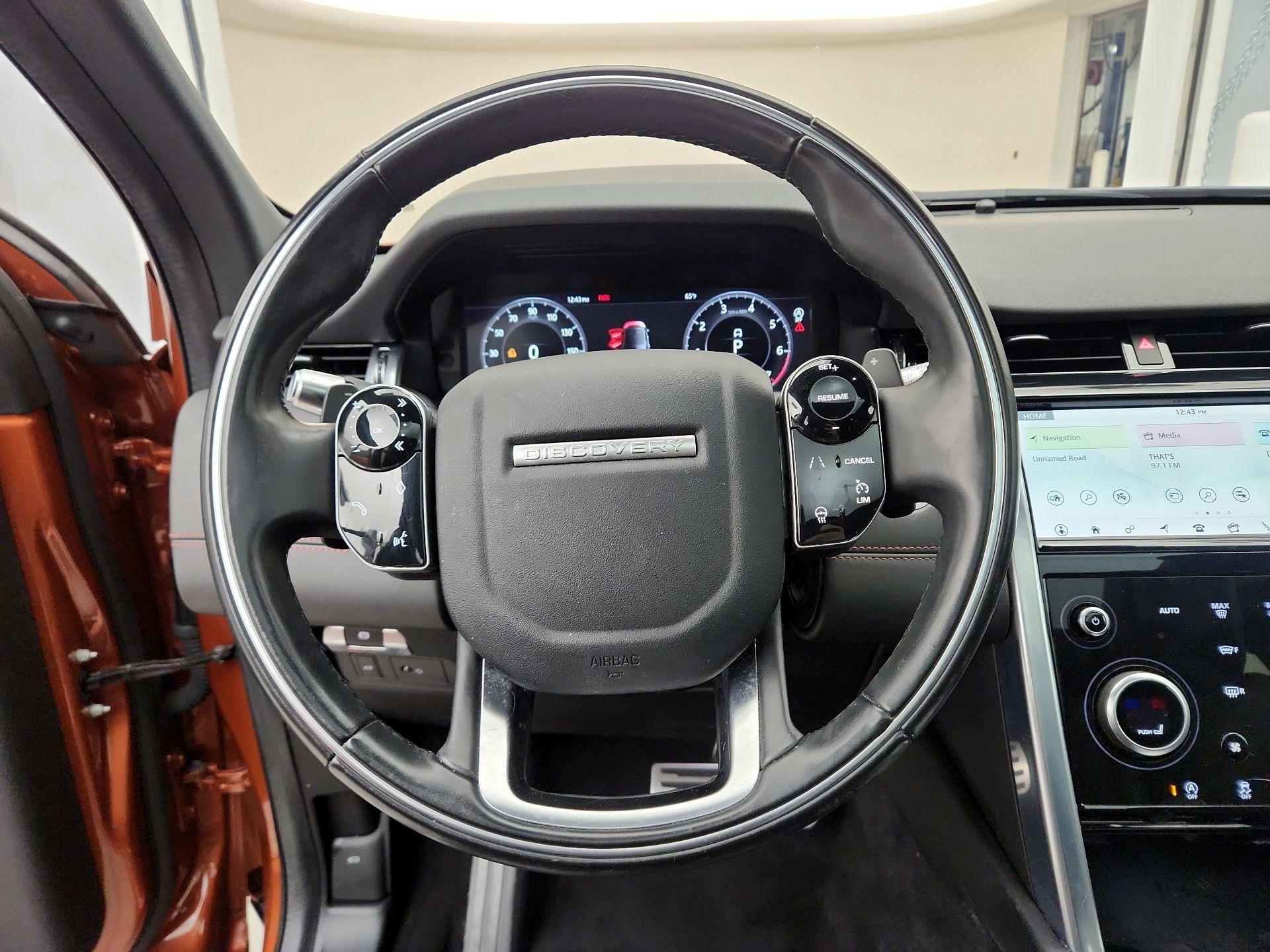 Thumbnail: 2020 Land Rover Discovery Sport - 10