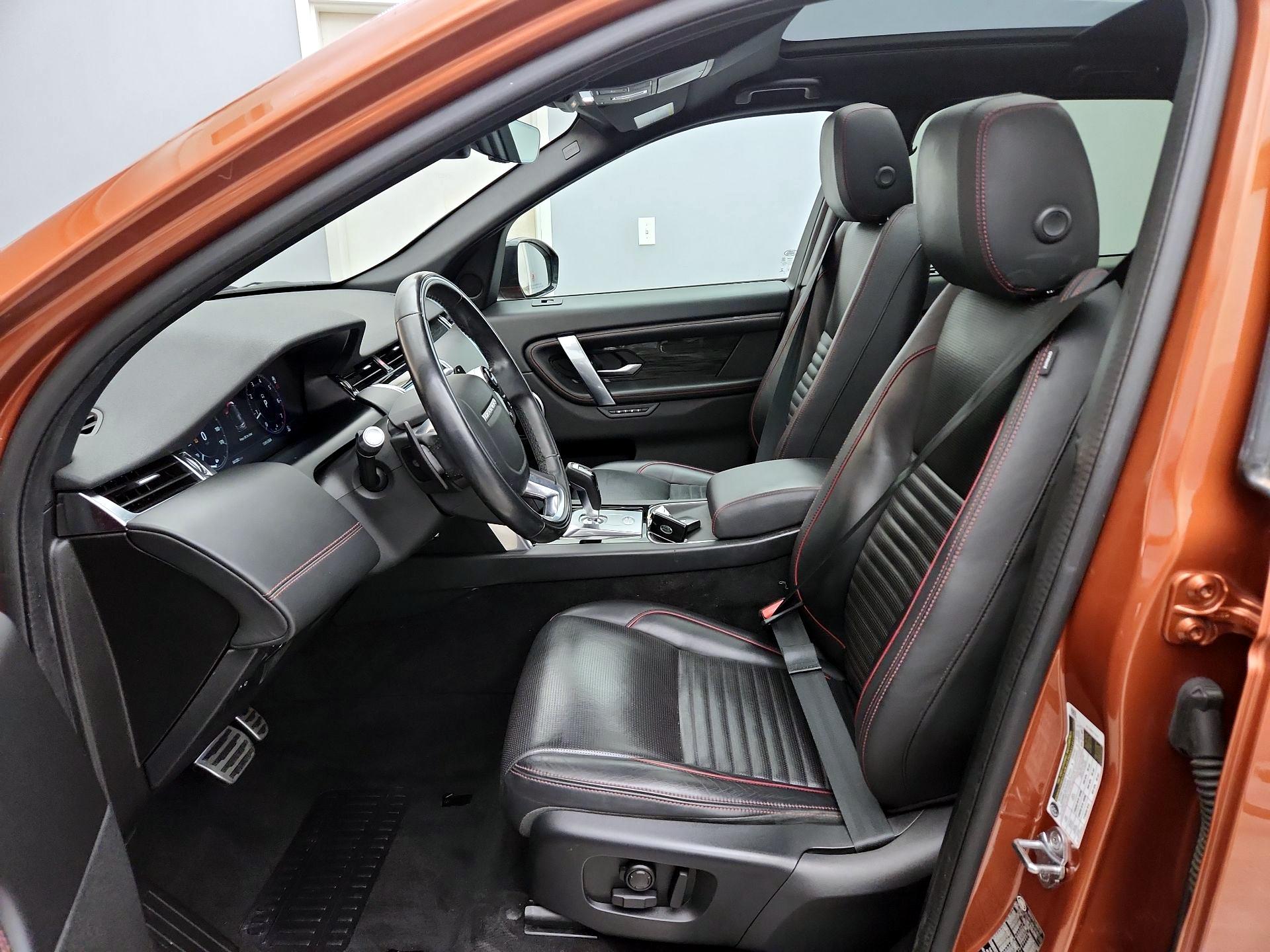 Thumbnail: 2020 Land Rover Discovery Sport - 11