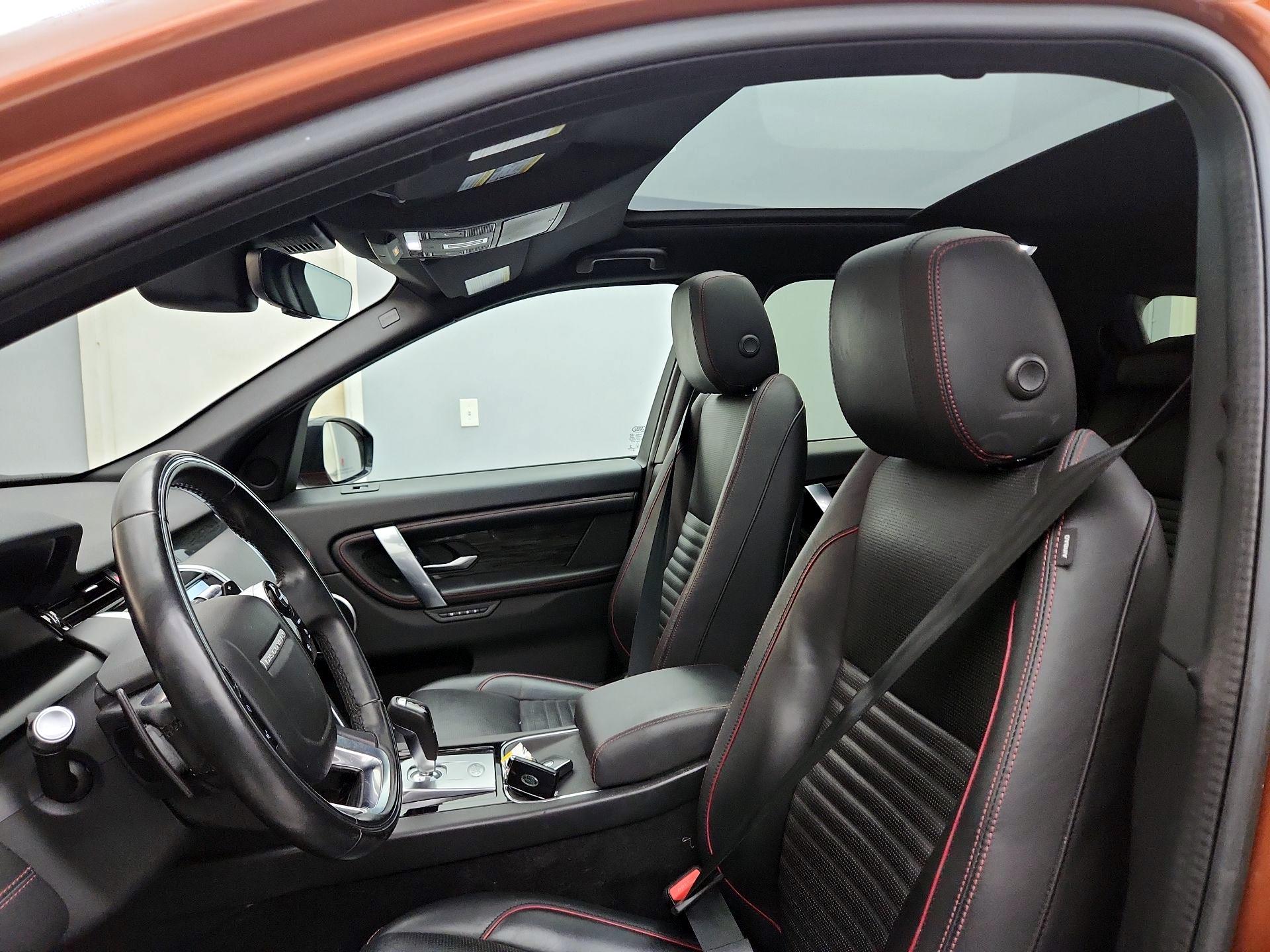 Thumbnail: 2020 Land Rover Discovery Sport - 18