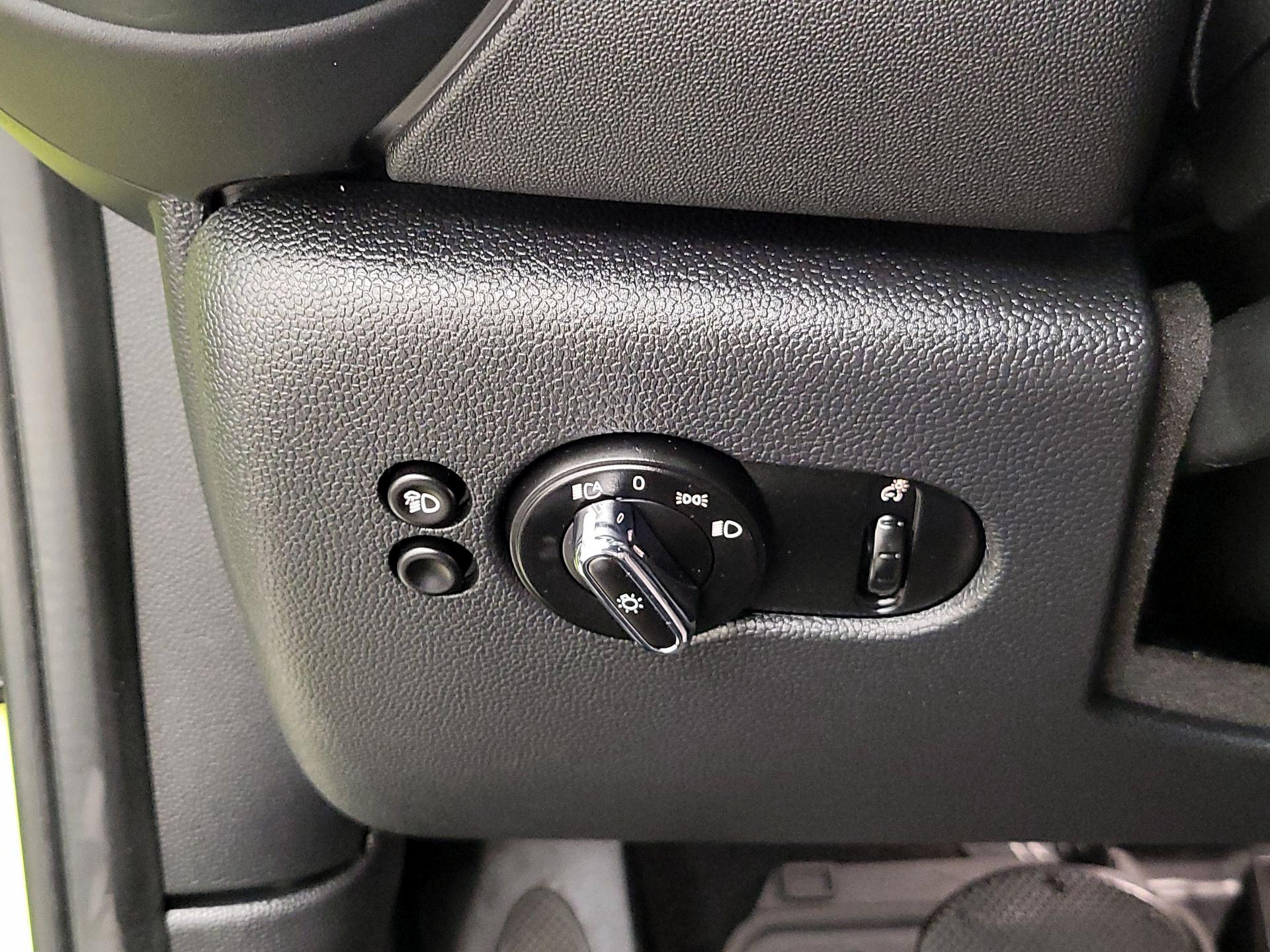 Thumbnail: 2023 MINI Cooper Hardtop - 13