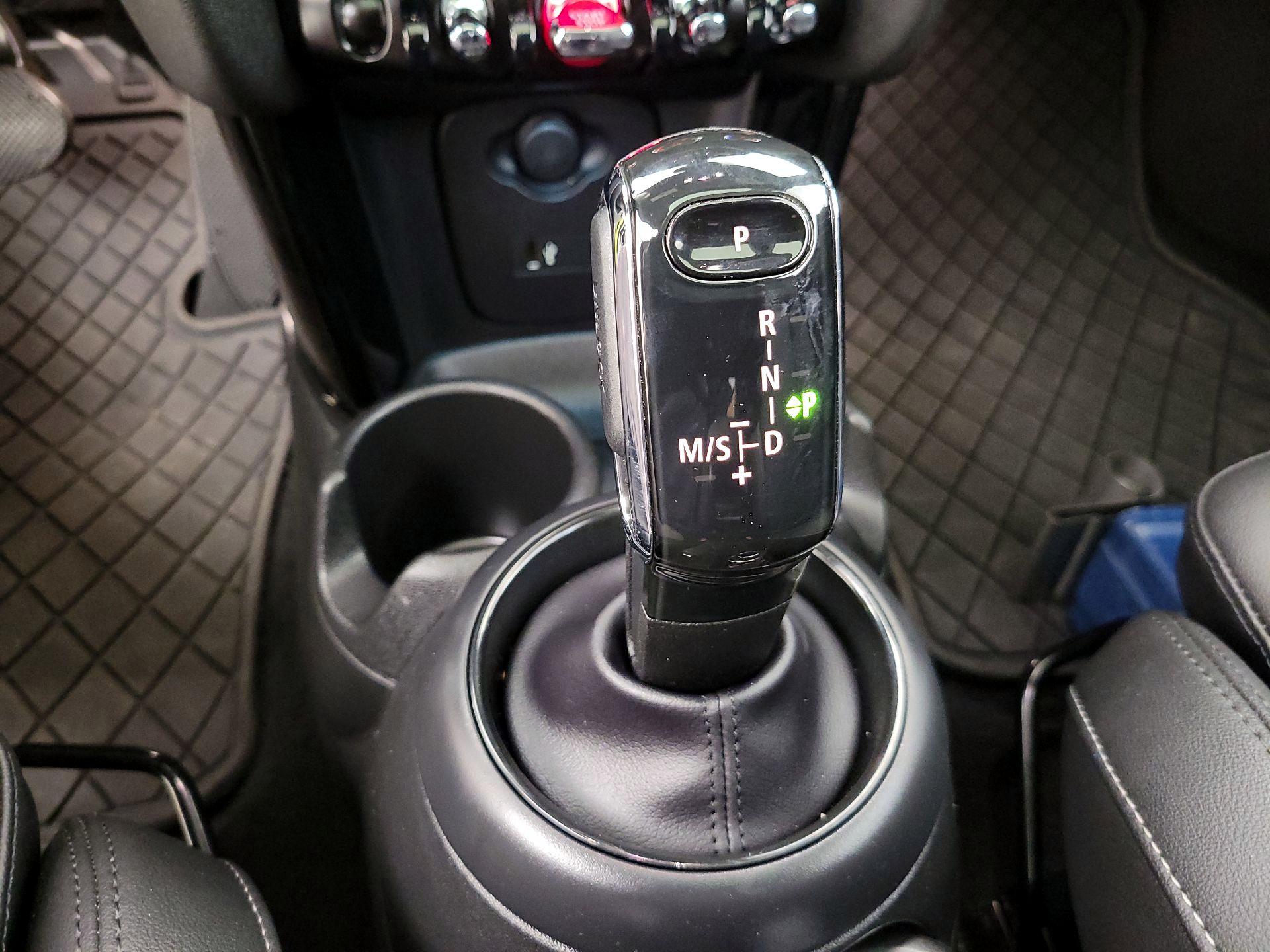 Thumbnail: 2023 MINI Cooper Hardtop - 18