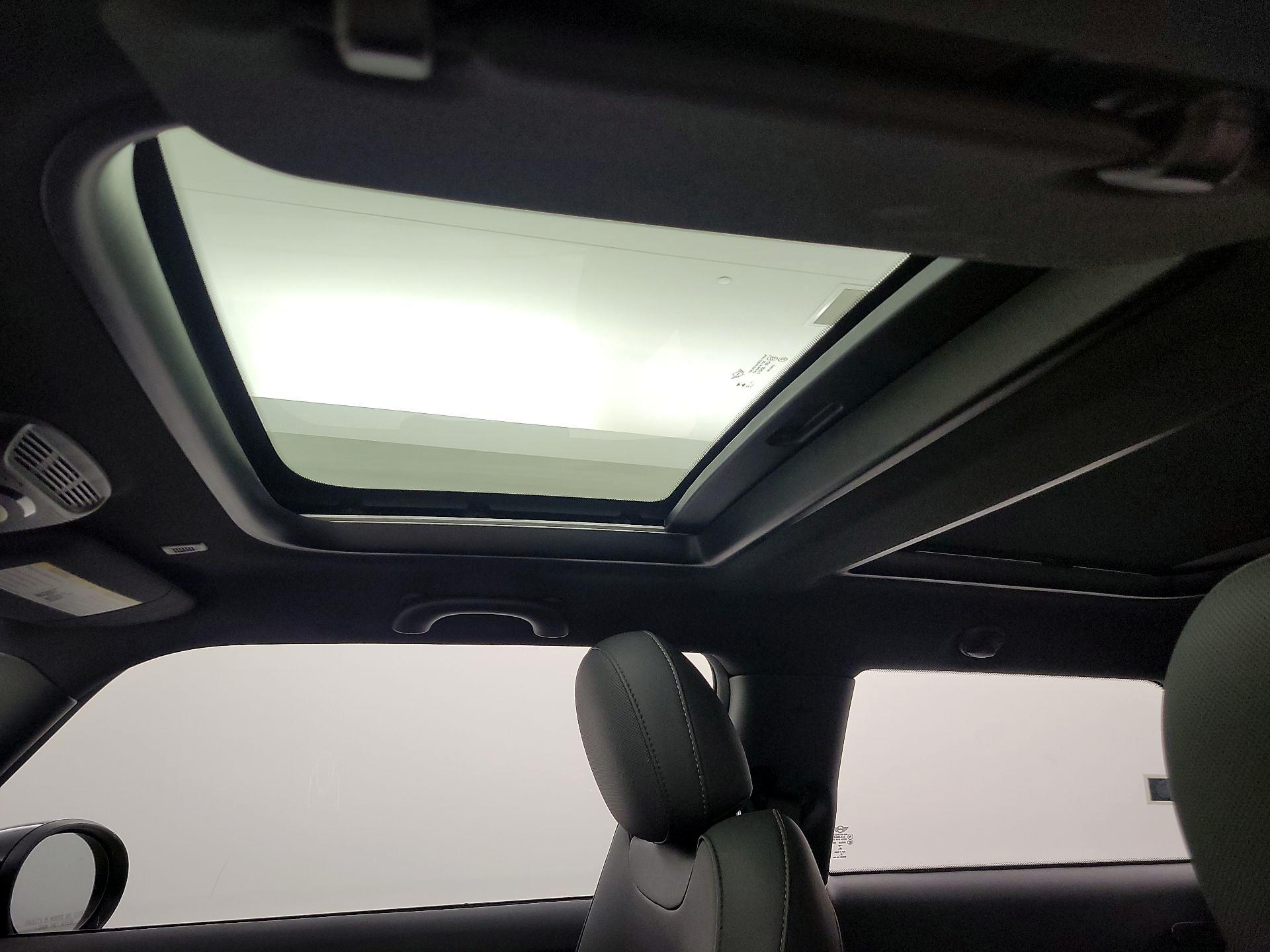 Thumbnail: 2023 MINI Cooper Hardtop - 20