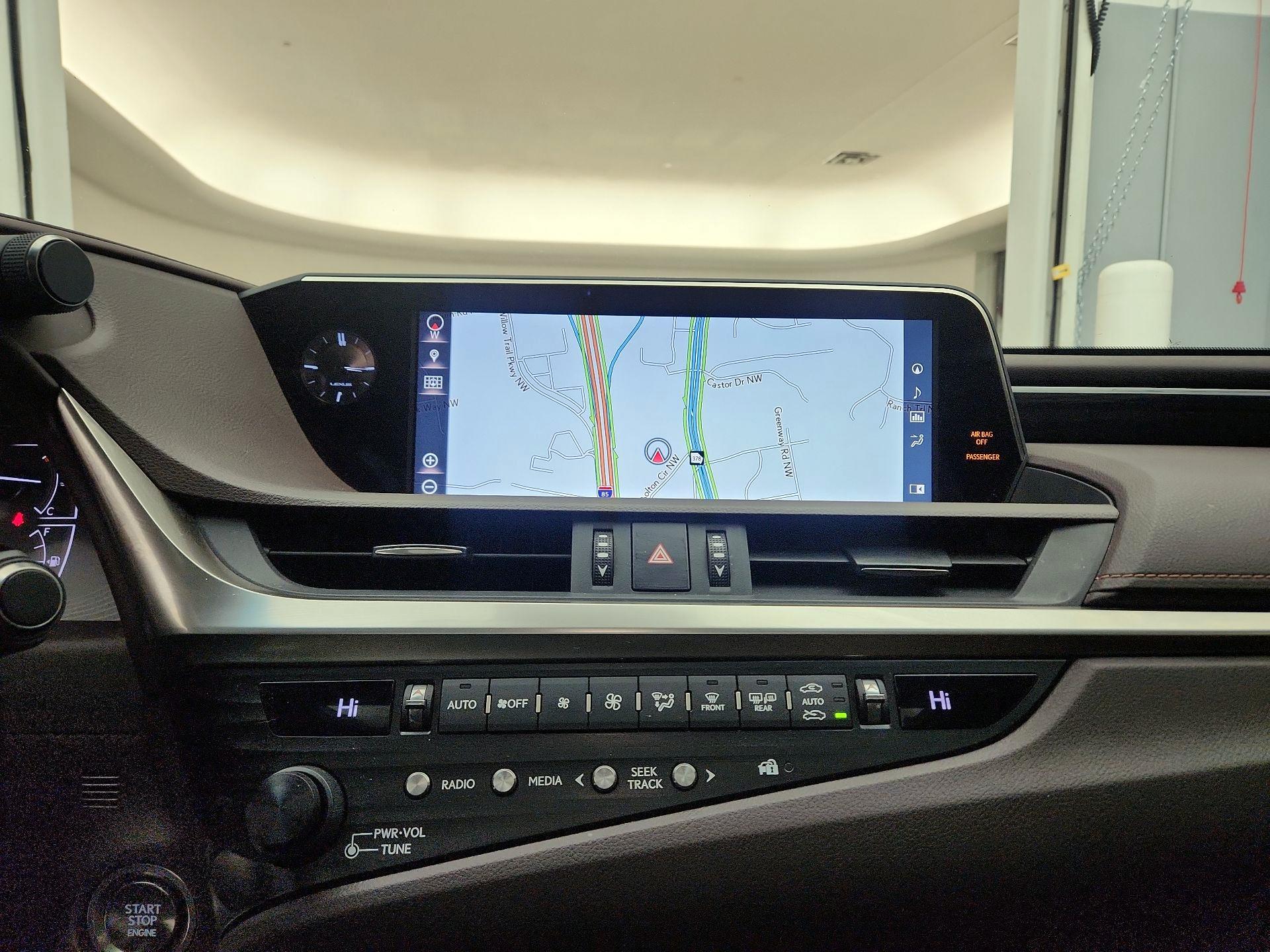 Thumbnail: 2019 Lexus ES - 14