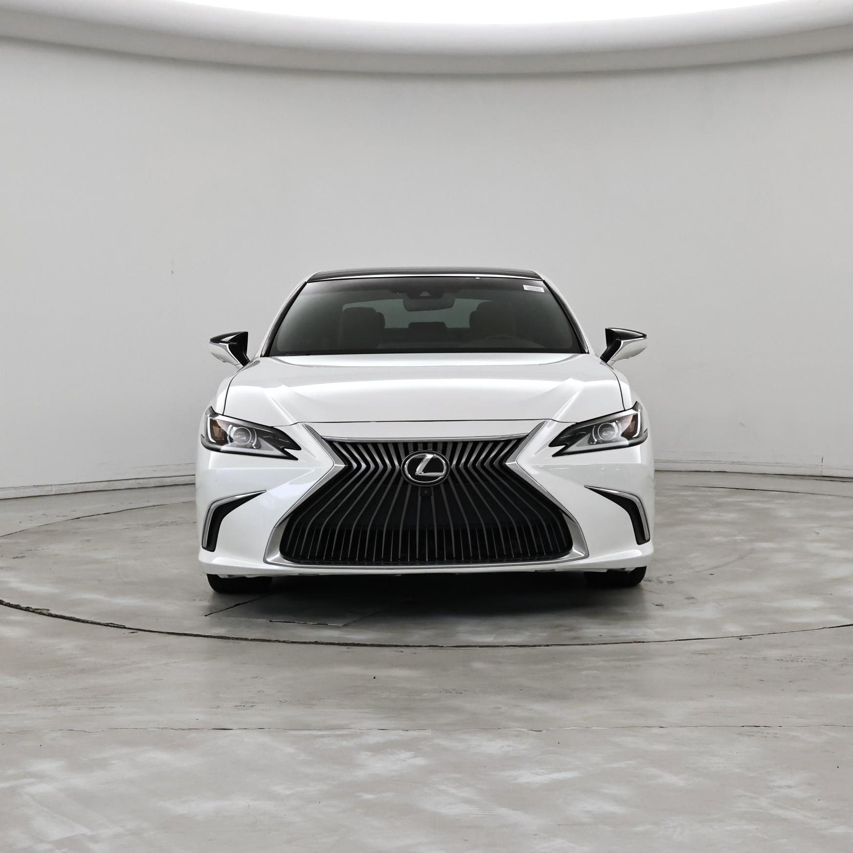 Thumbnail: 2019 Lexus ES - 5