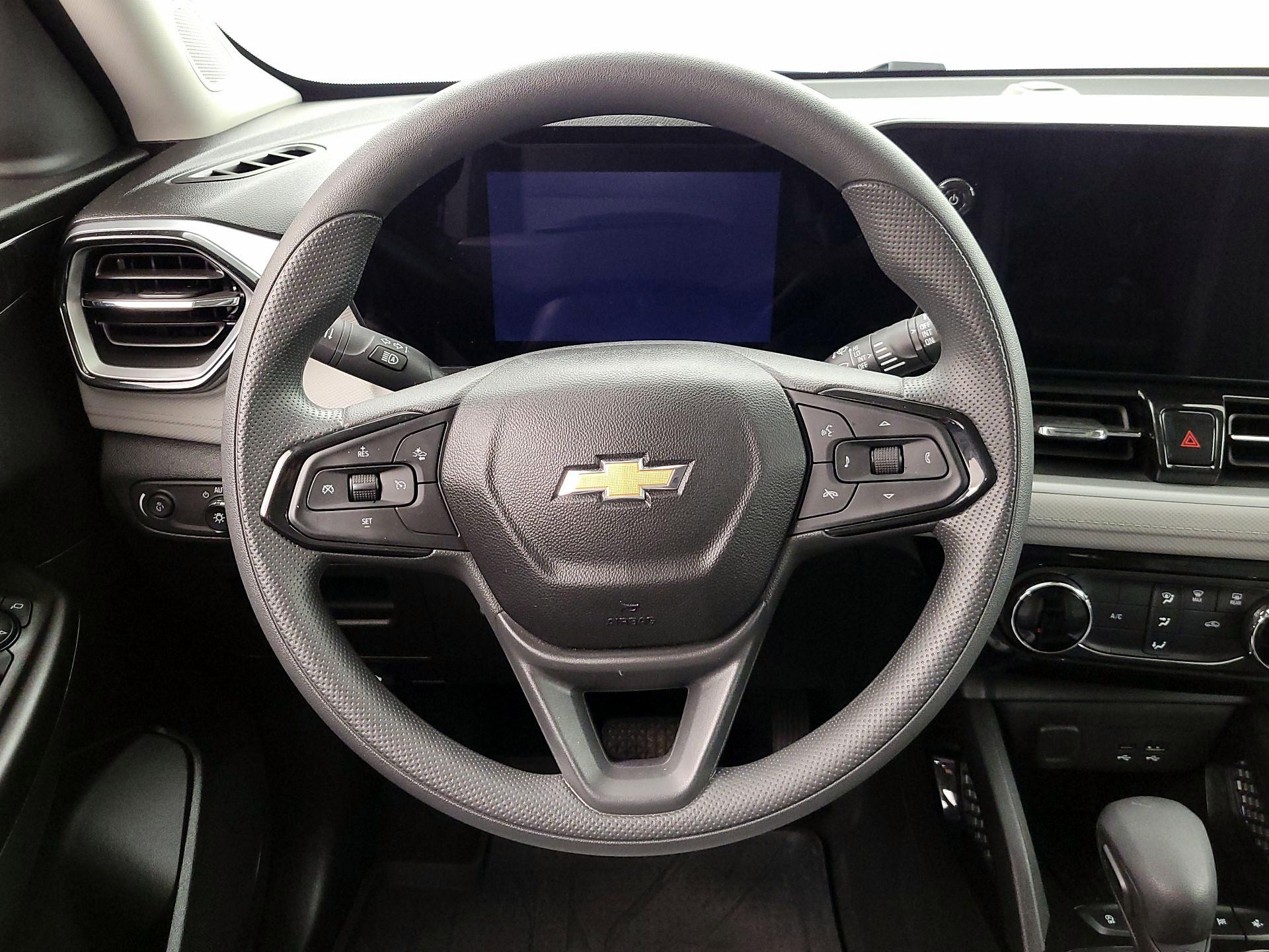 Thumbnail: 2024 Chevrolet TrailBlazer - 10