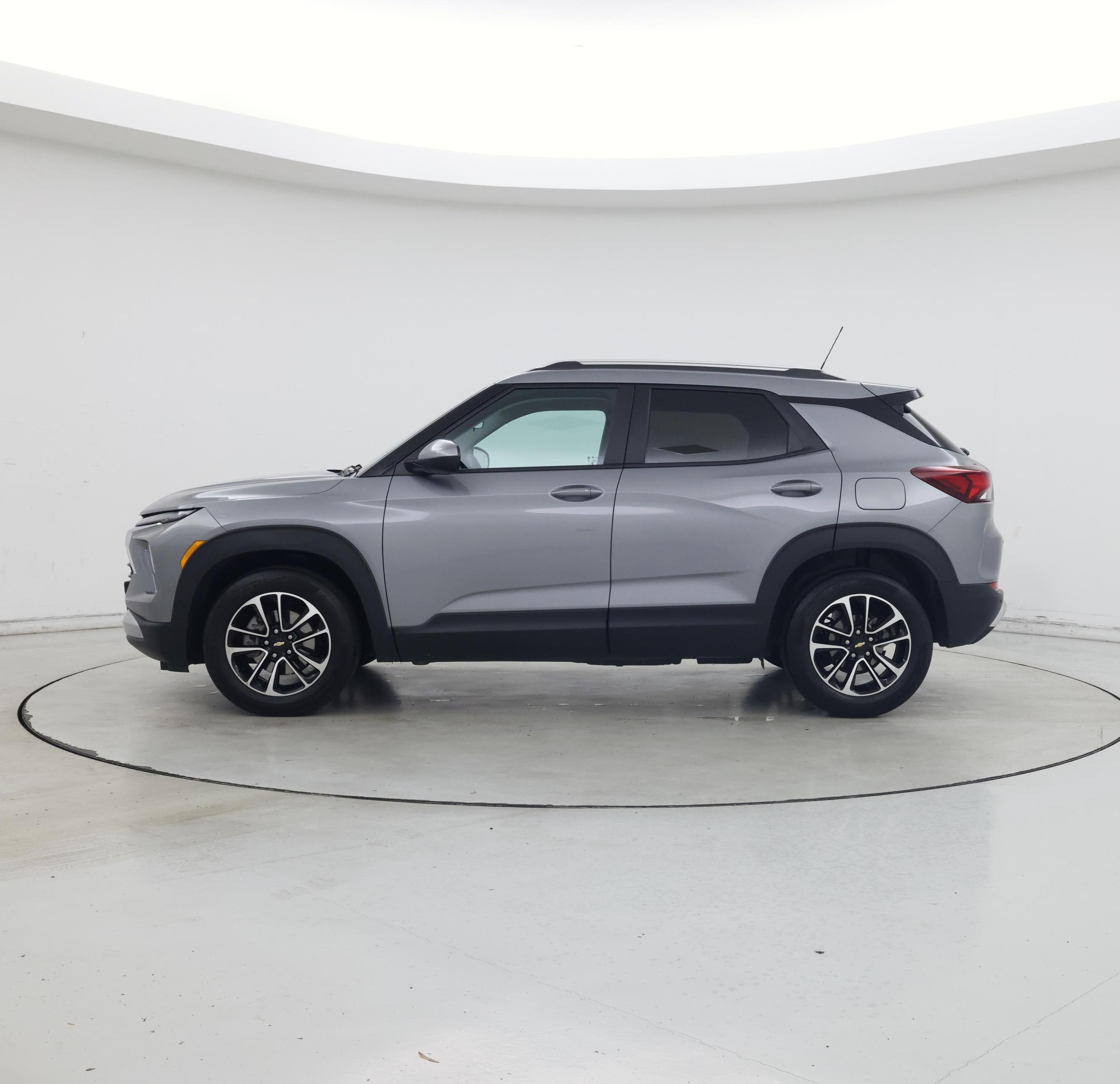 Thumbnail: 2024 Chevrolet TrailBlazer - 3