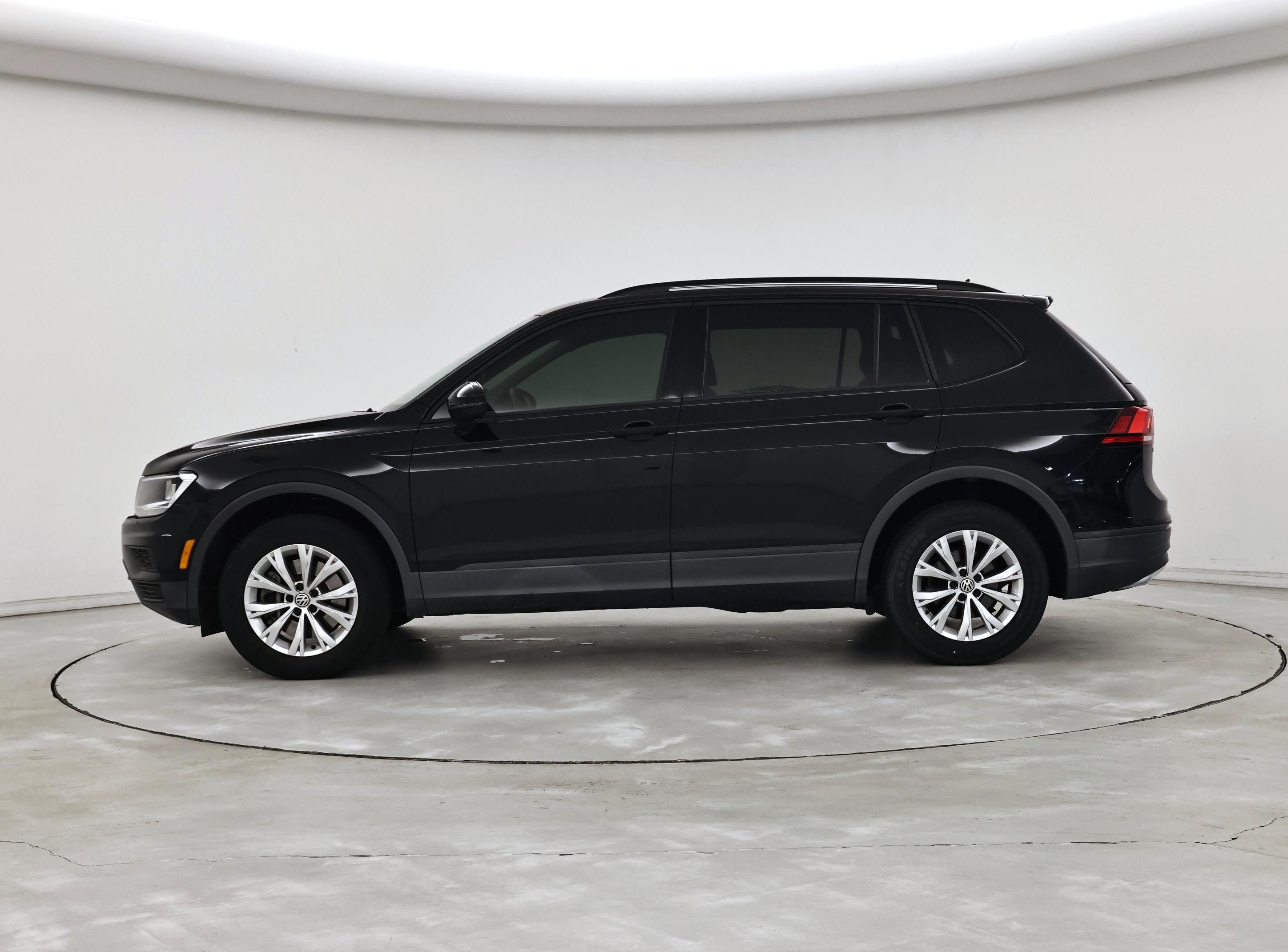 Thumbnail: 2020 Volkswagen Tiguan - 3
