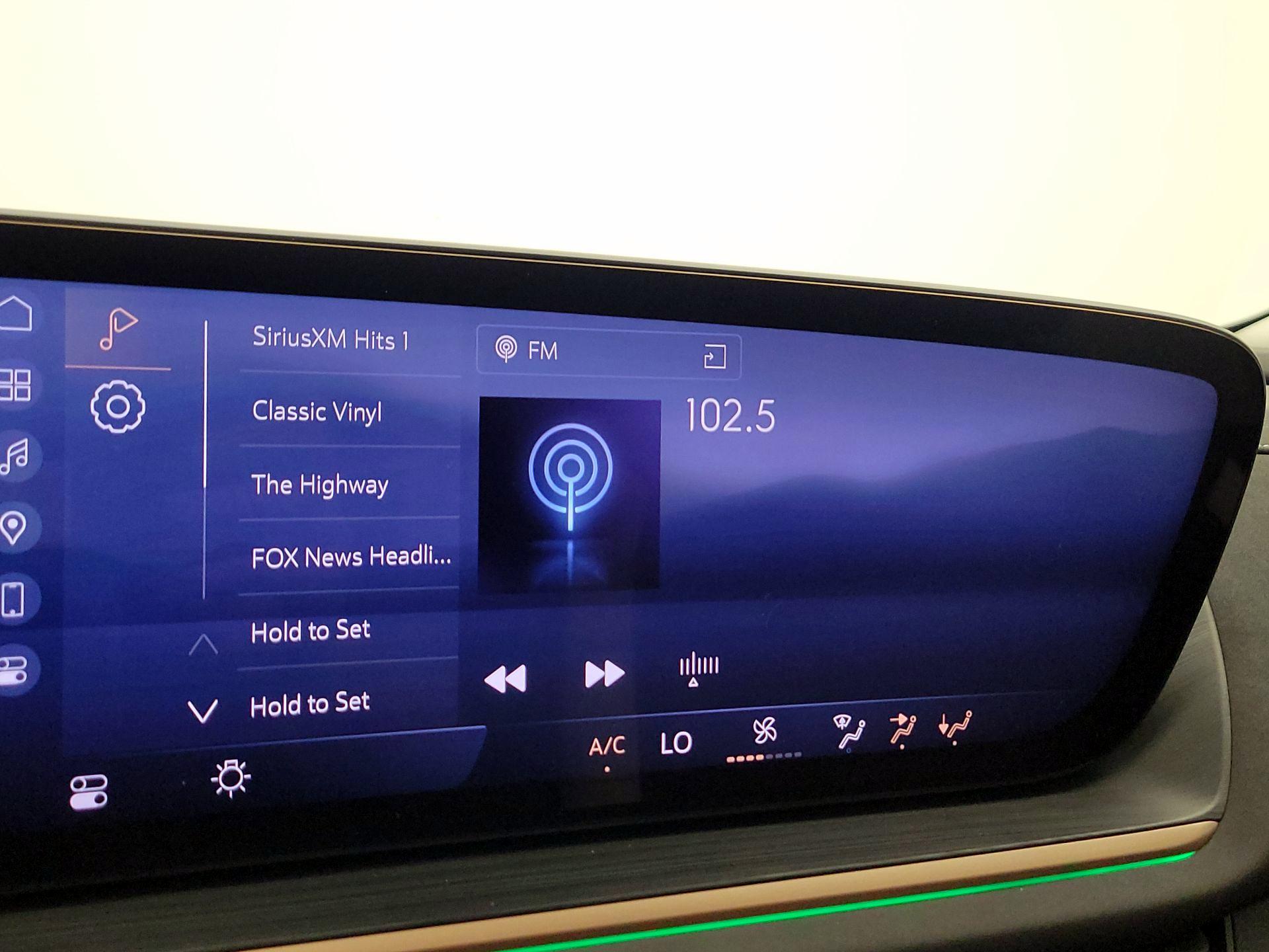 Thumbnail: 2025 Buick Envision - 15