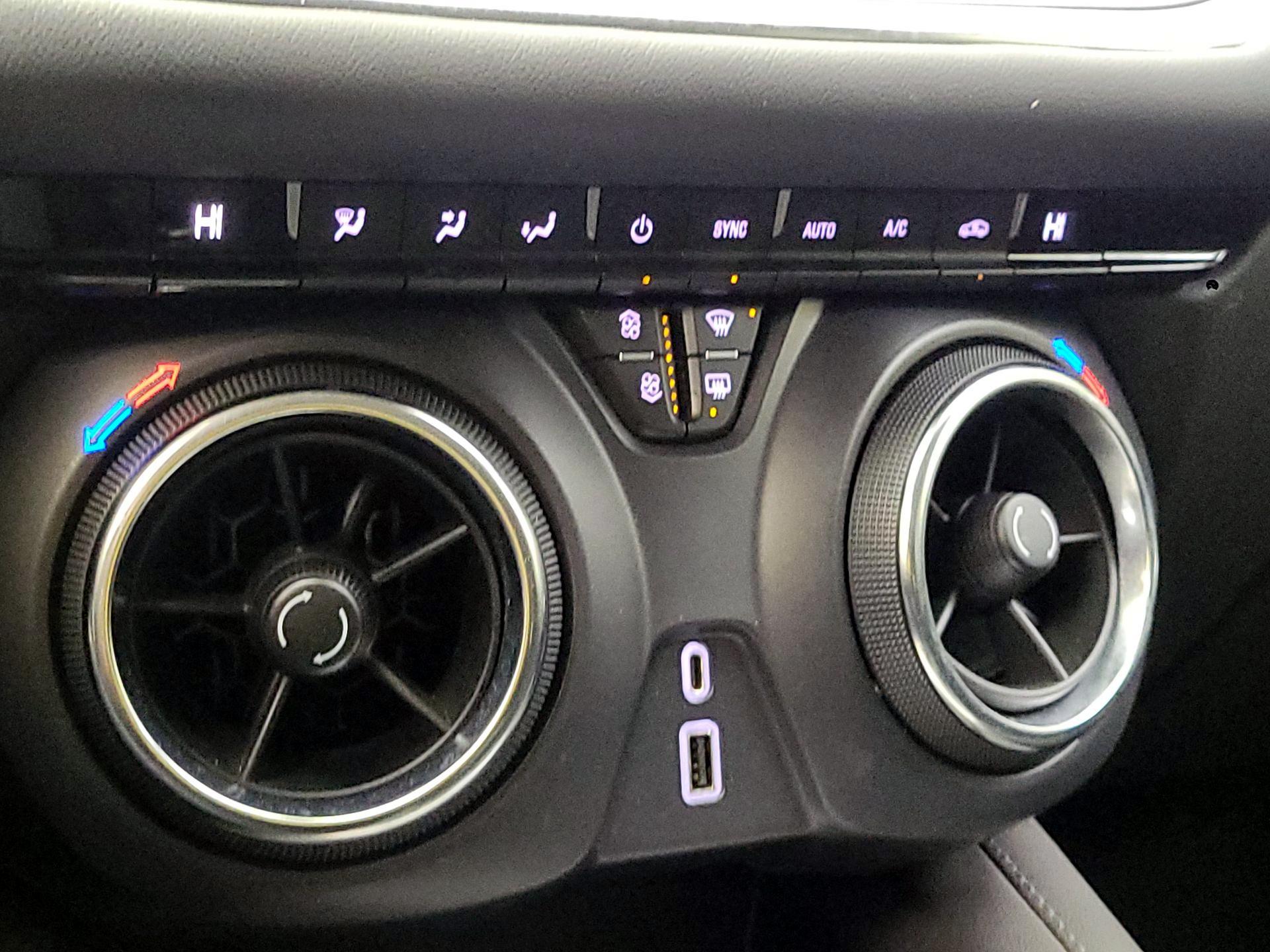 Thumbnail: 2022 Chevrolet Blazer - 16