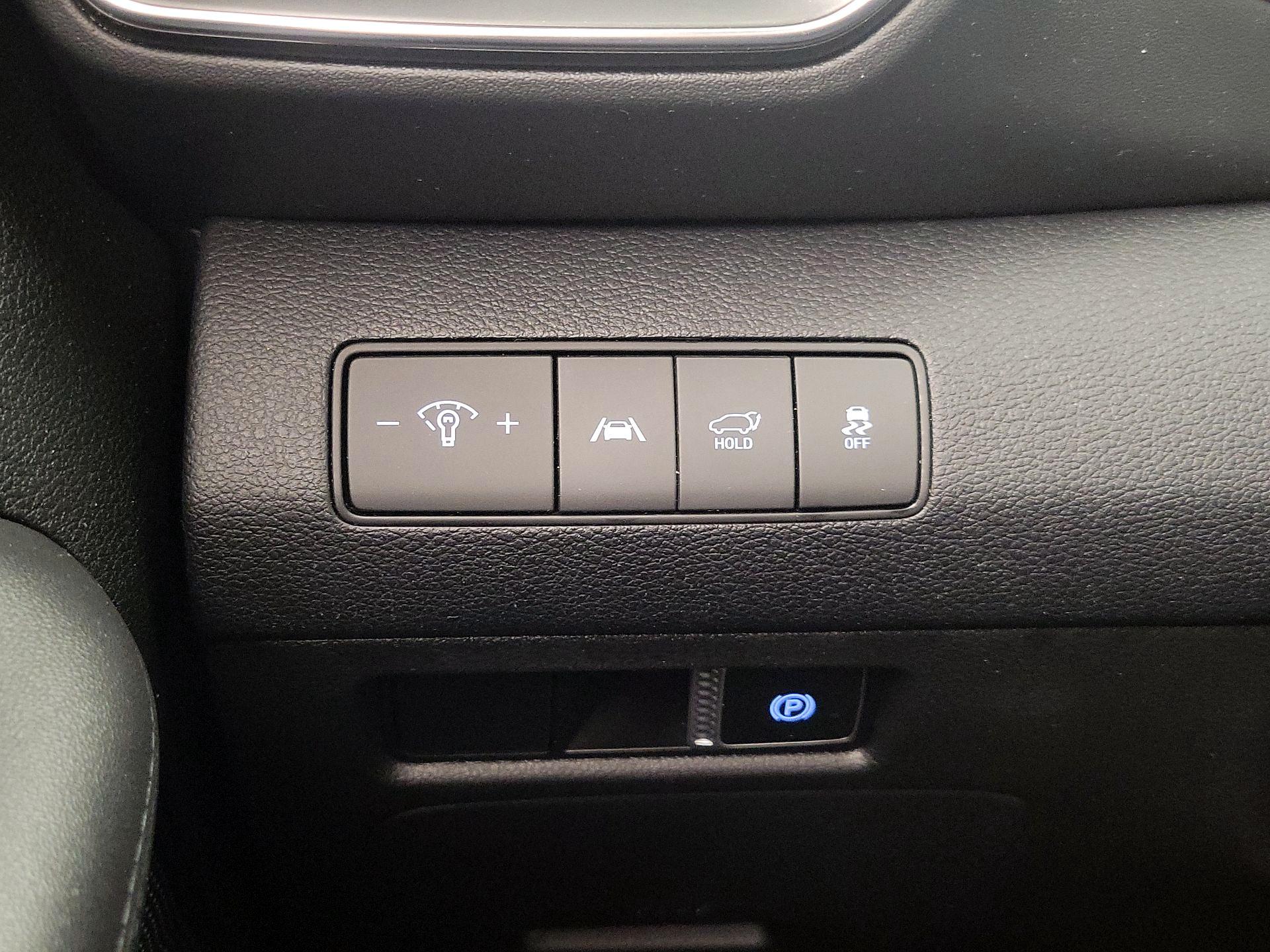 Thumbnail: 2023 Hyundai Santa Fe - 13