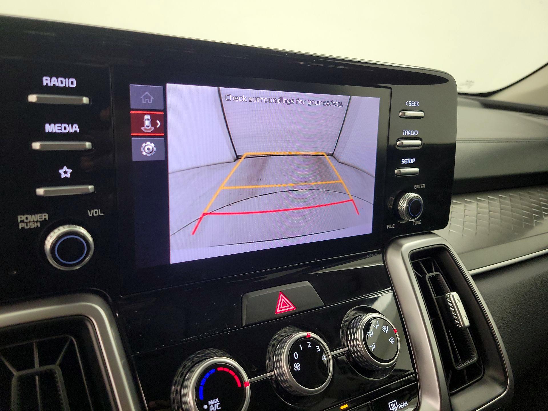 Thumbnail: 2023 Kia Sorento - 14