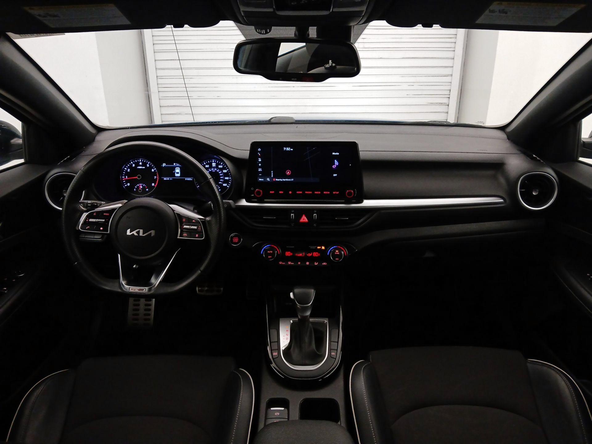 Thumbnail: 2023 Kia Forte - 9