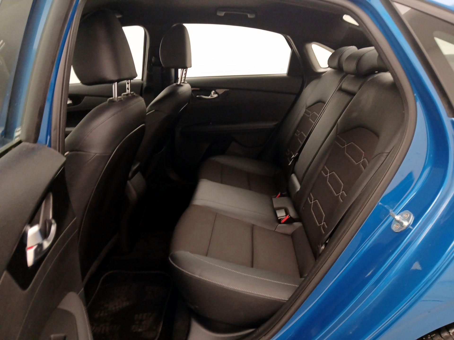 Thumbnail: 2023 Kia Forte - 20