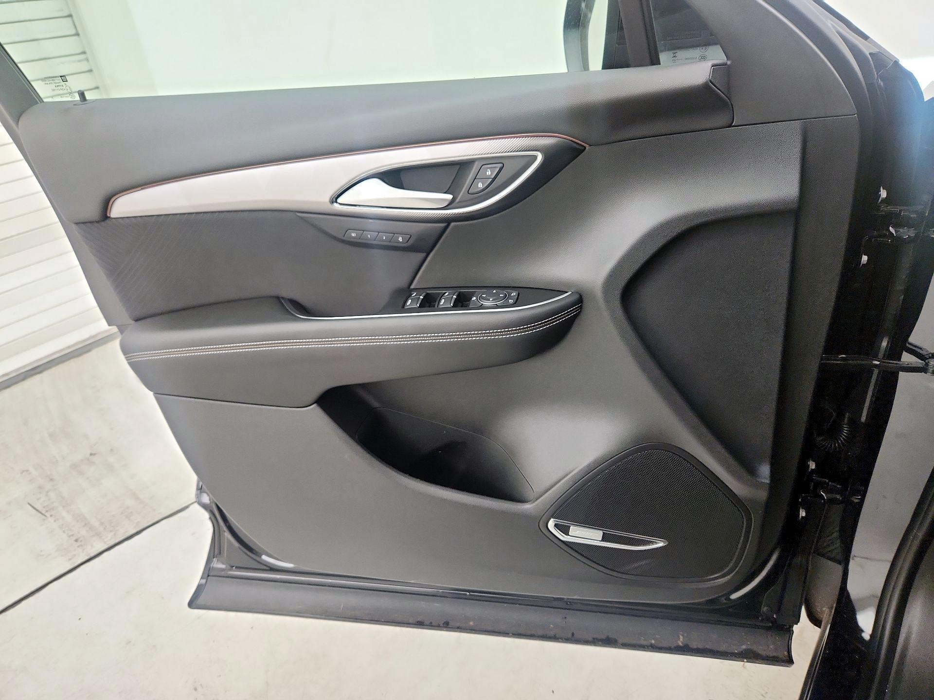 Thumbnail: 2025 Buick Envision - 12