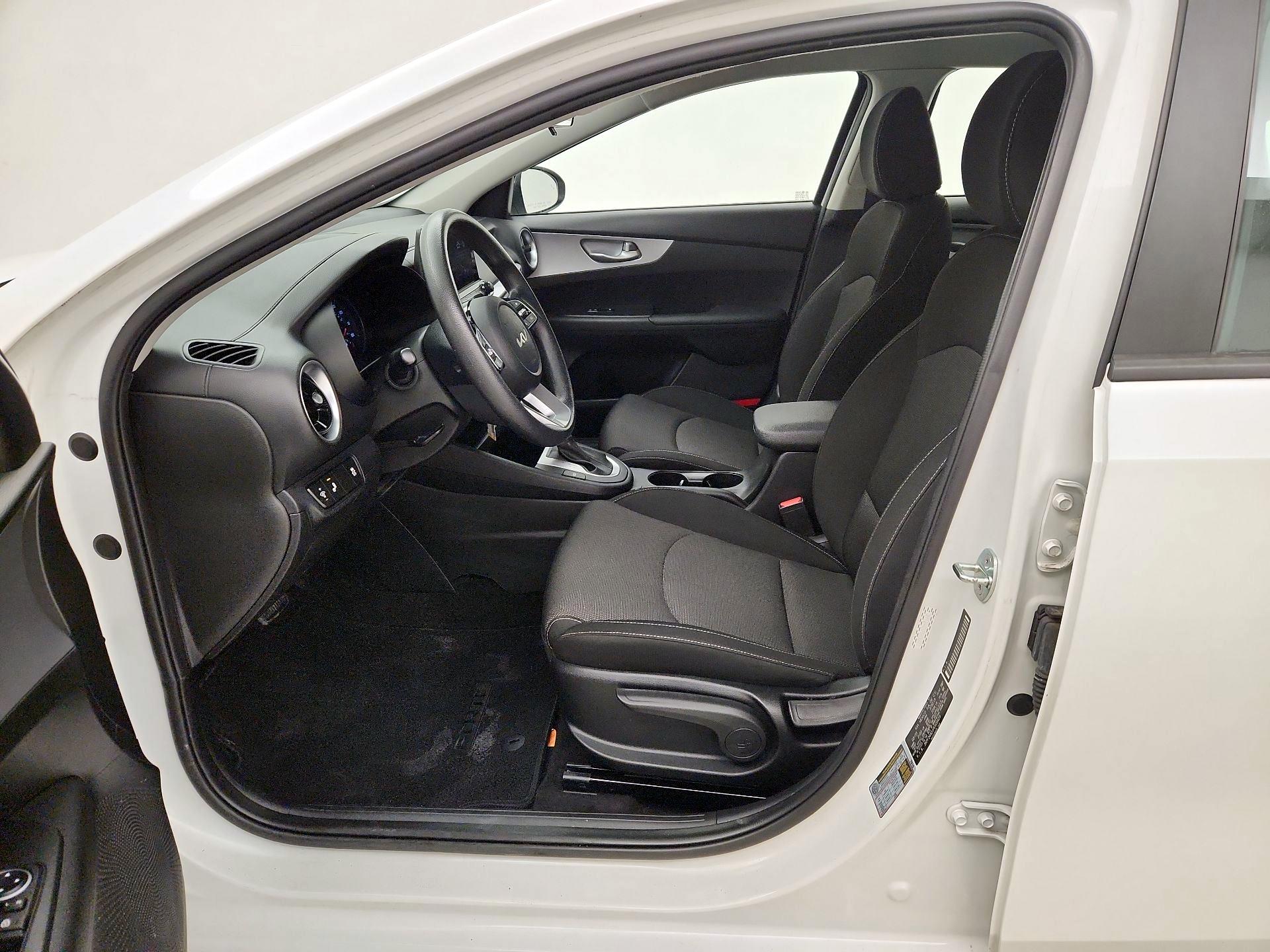 Thumbnail: 2023 Kia Forte - 11