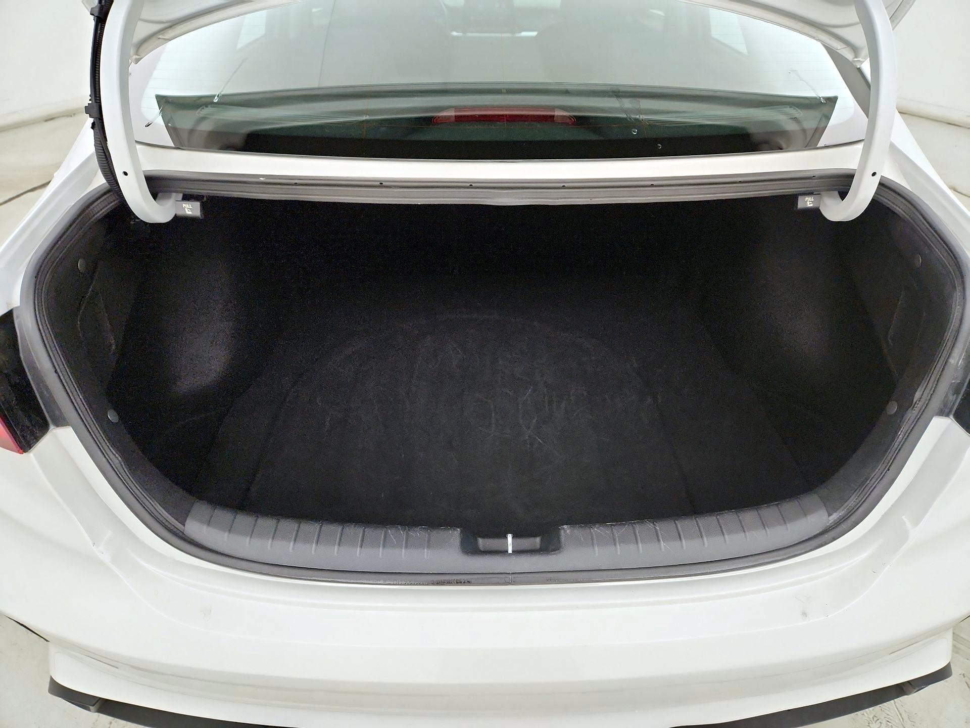 Thumbnail: 2023 Kia Forte - 20