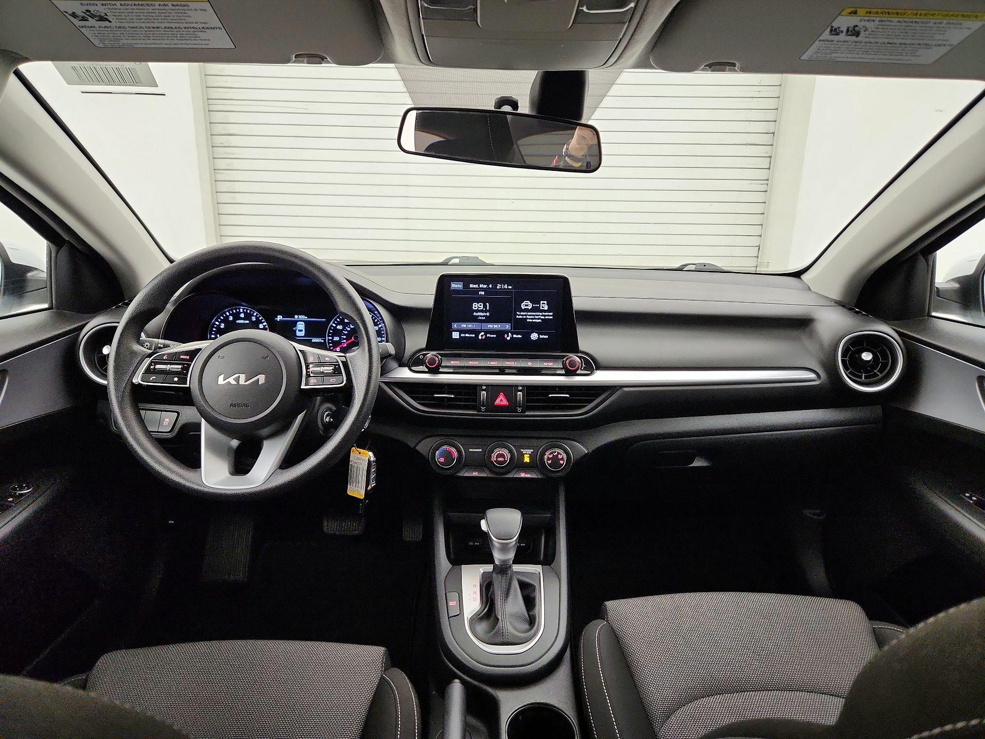 Thumbnail: 2023 Kia Forte - 9