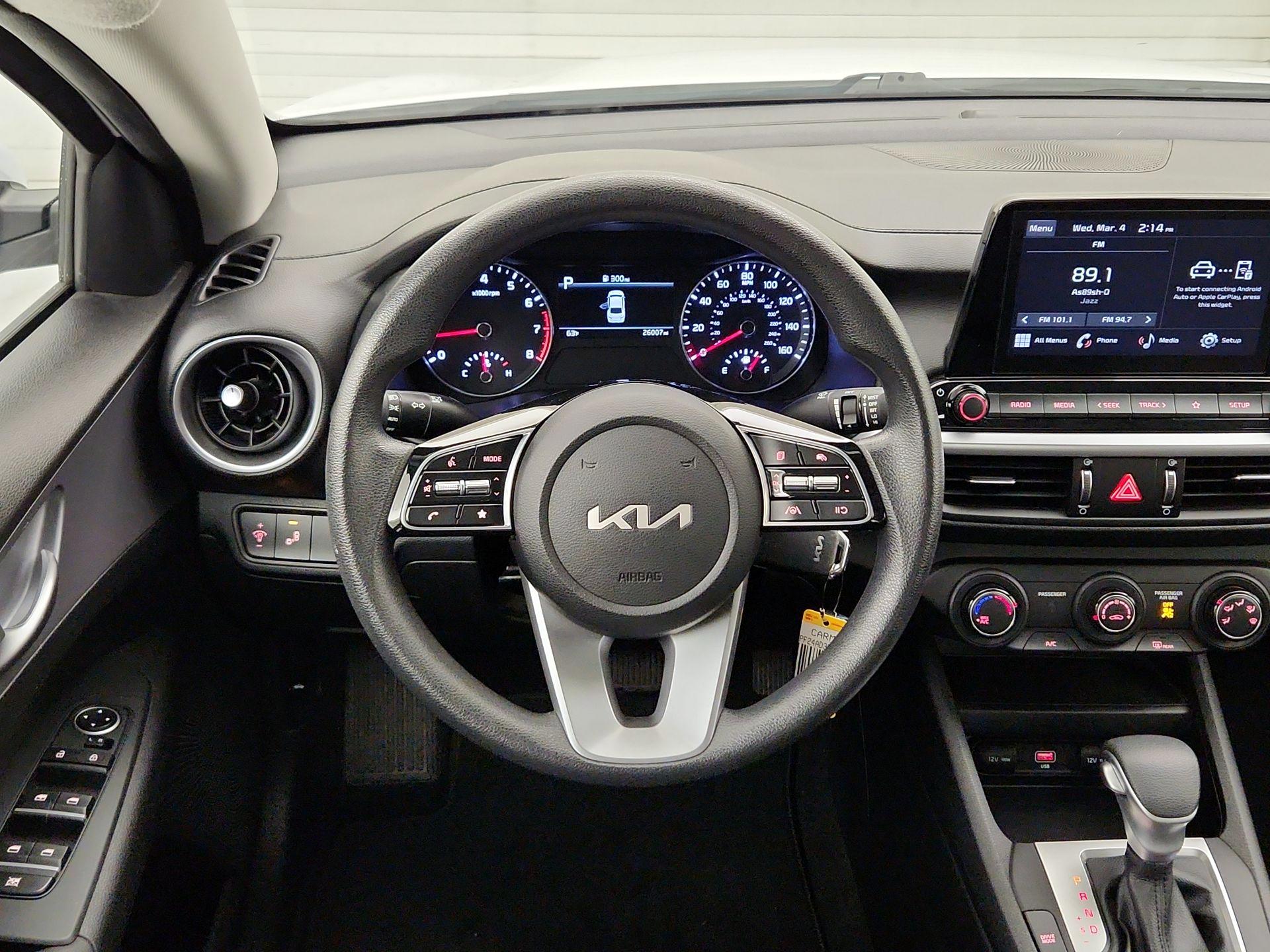 Thumbnail: 2023 Kia Forte - 10