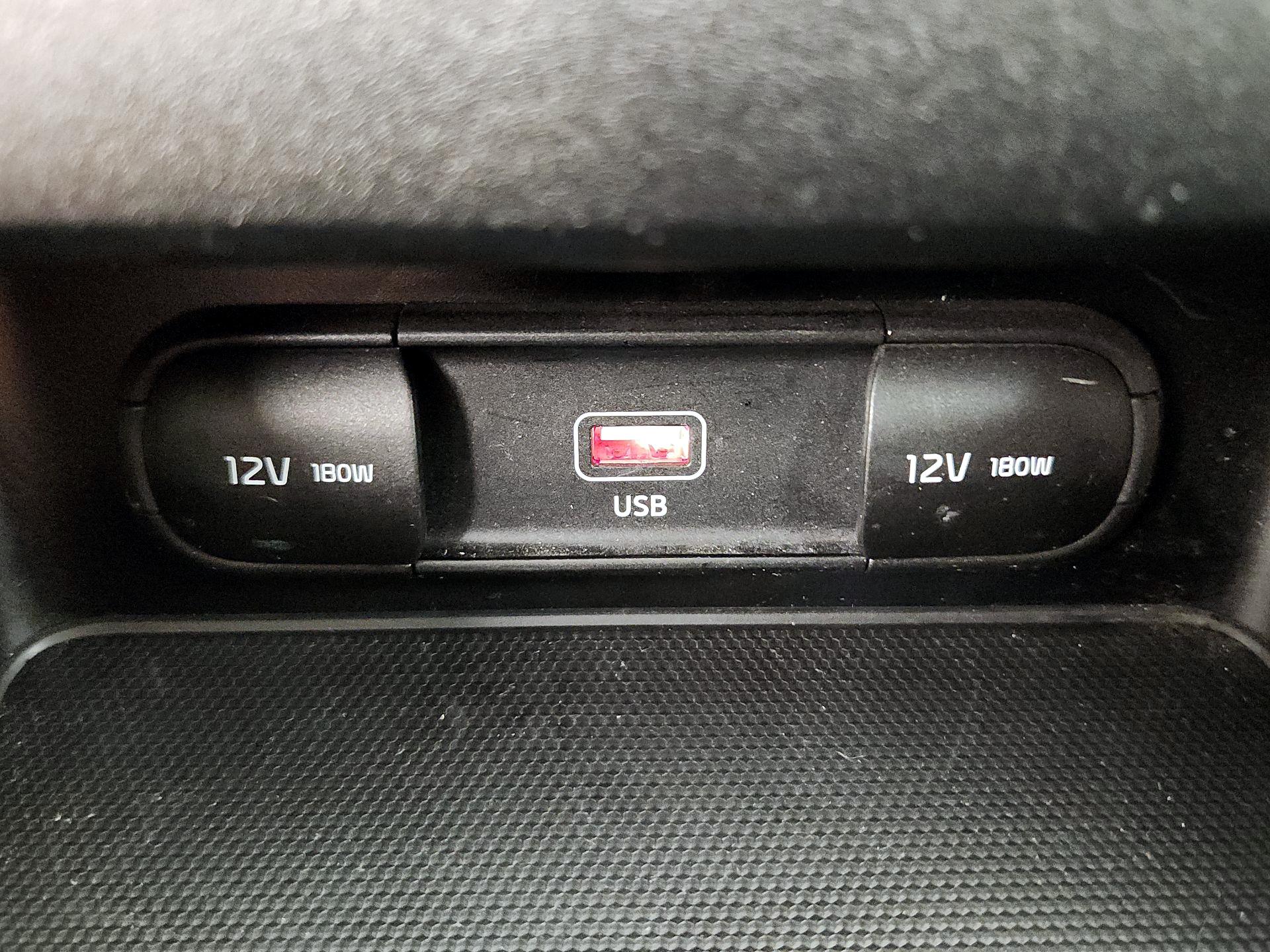 Thumbnail: 2023 Kia Forte - 18