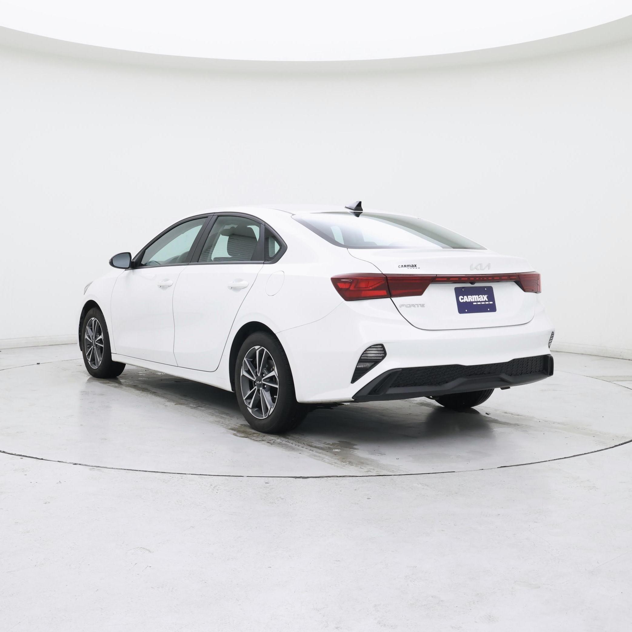 Thumbnail: 2023 Kia Forte - 2