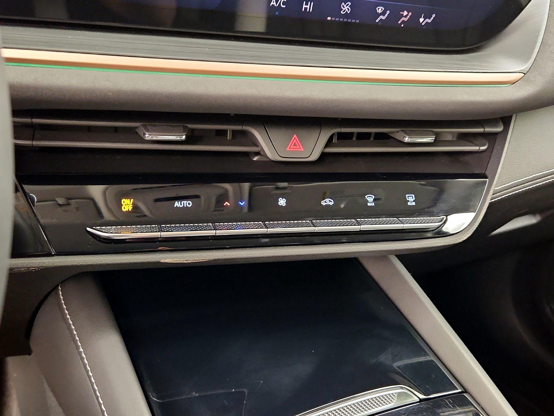 Thumbnail: 2025 Buick Envision - 16