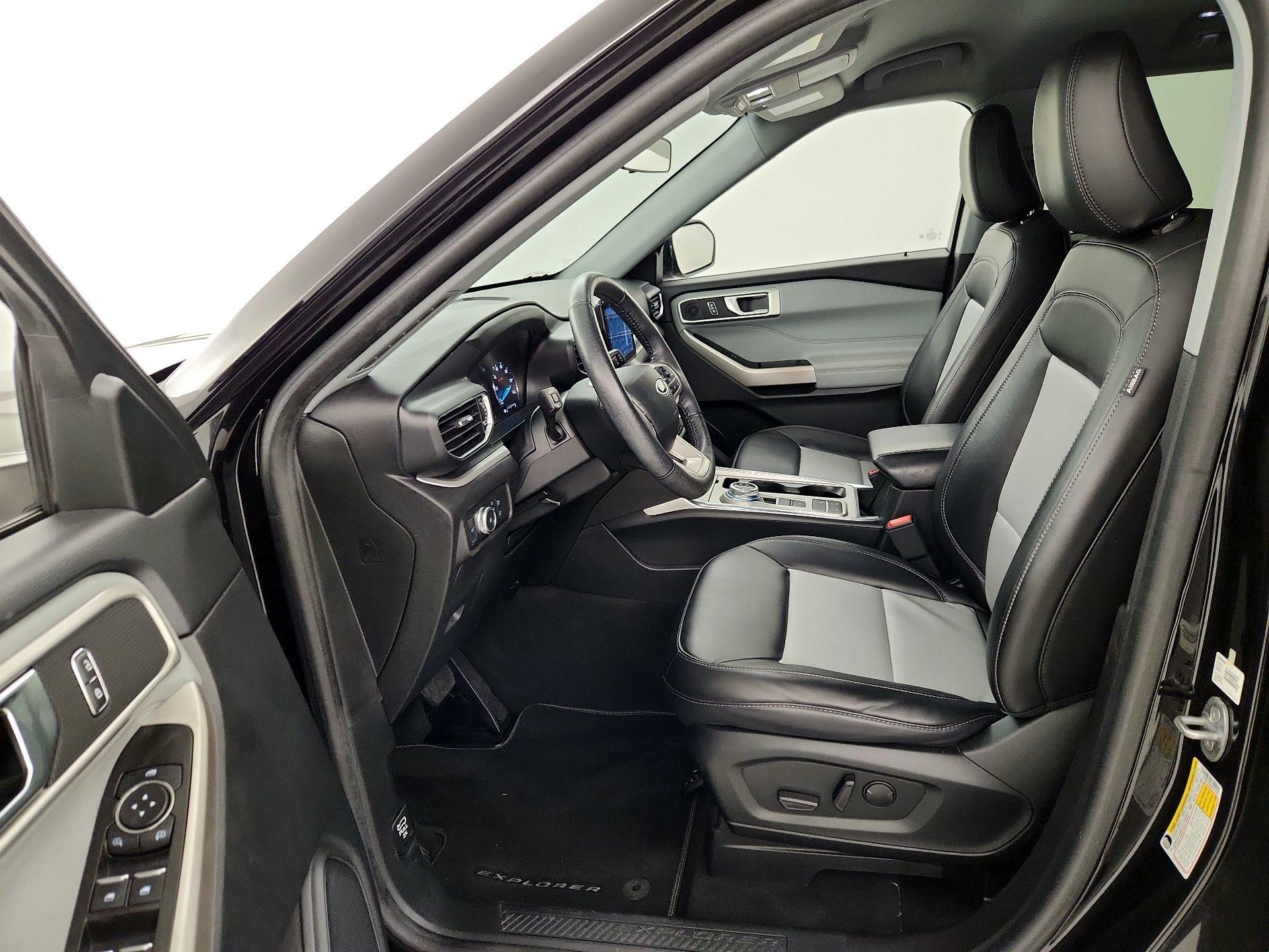 Thumbnail: 2022 Ford Explorer - 11