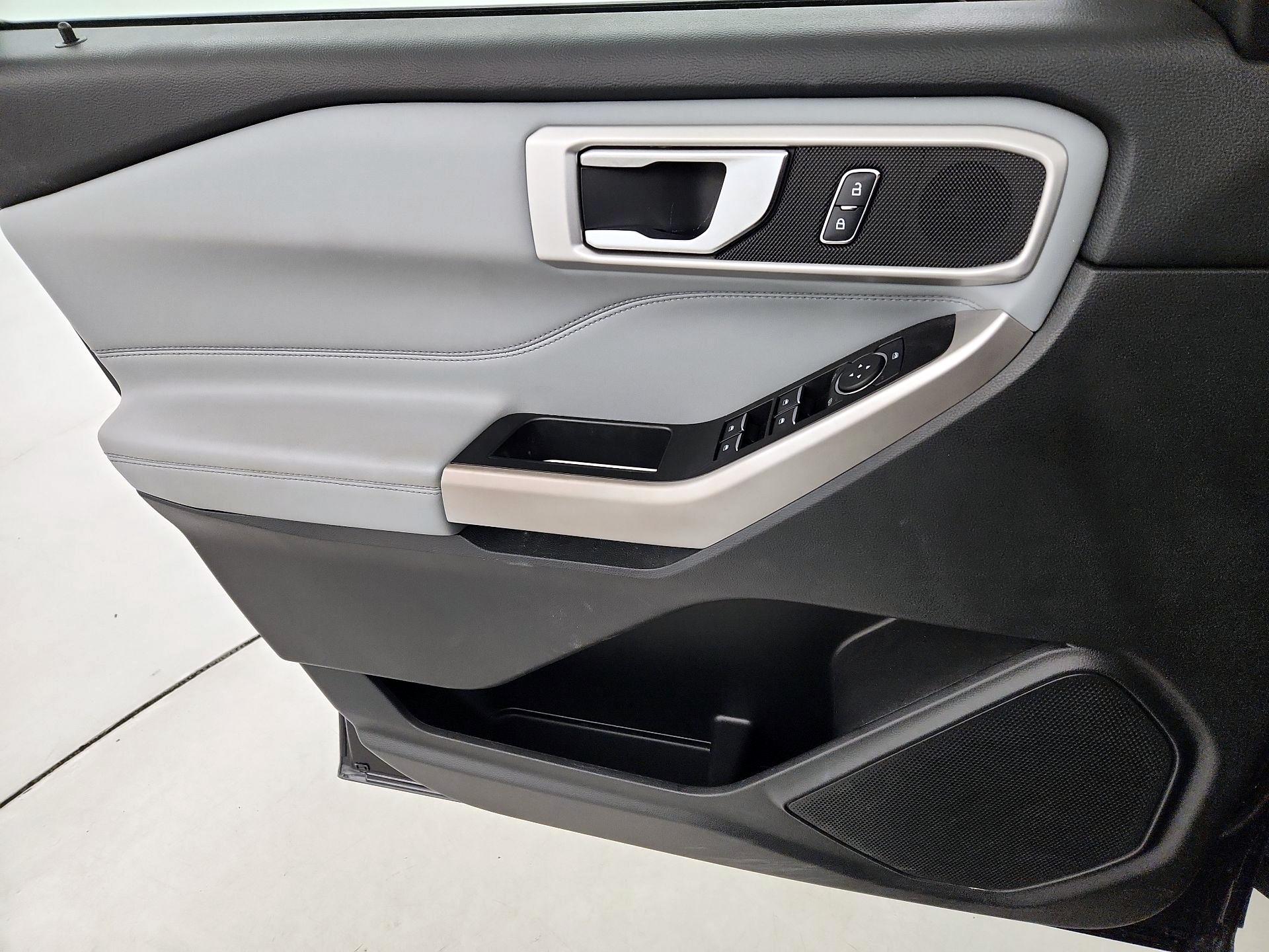 Thumbnail: 2022 Ford Explorer - 12