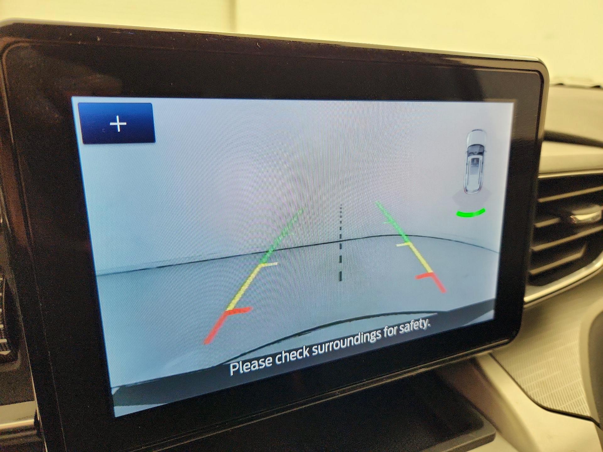 Thumbnail: 2022 Ford Explorer - 15