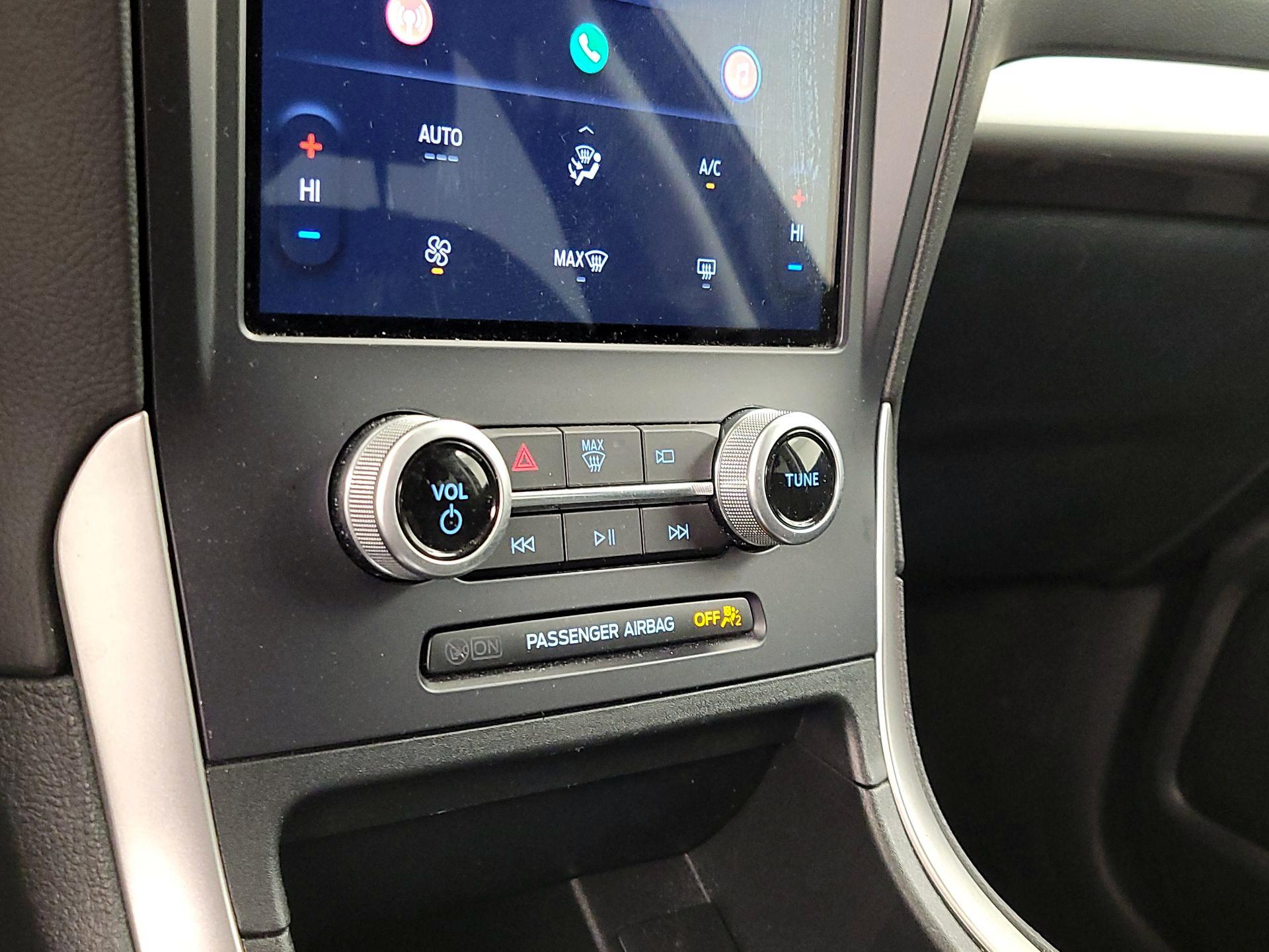 Thumbnail: 2022 Ford Edge - 16