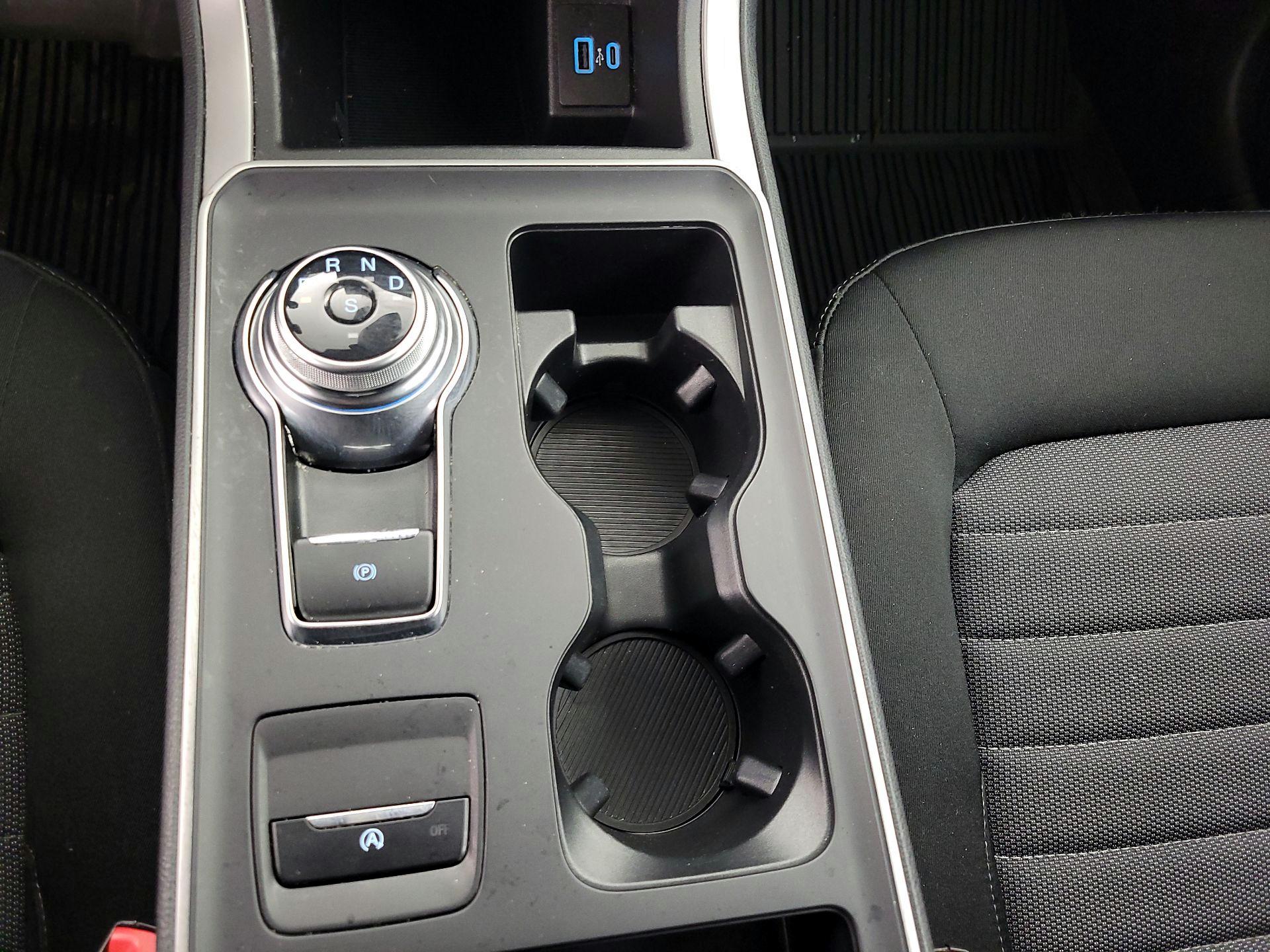 Thumbnail: 2022 Ford Edge - 17