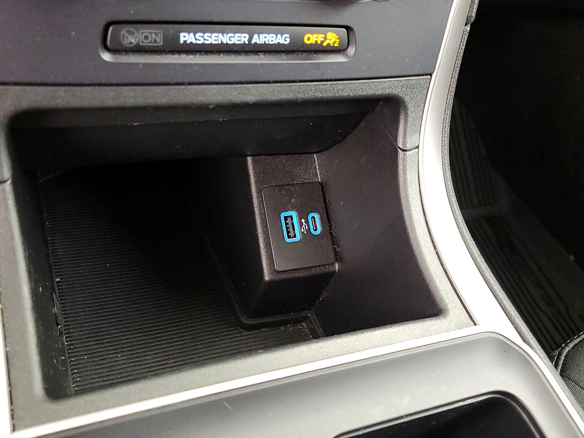 Thumbnail: 2022 Ford Edge - 18