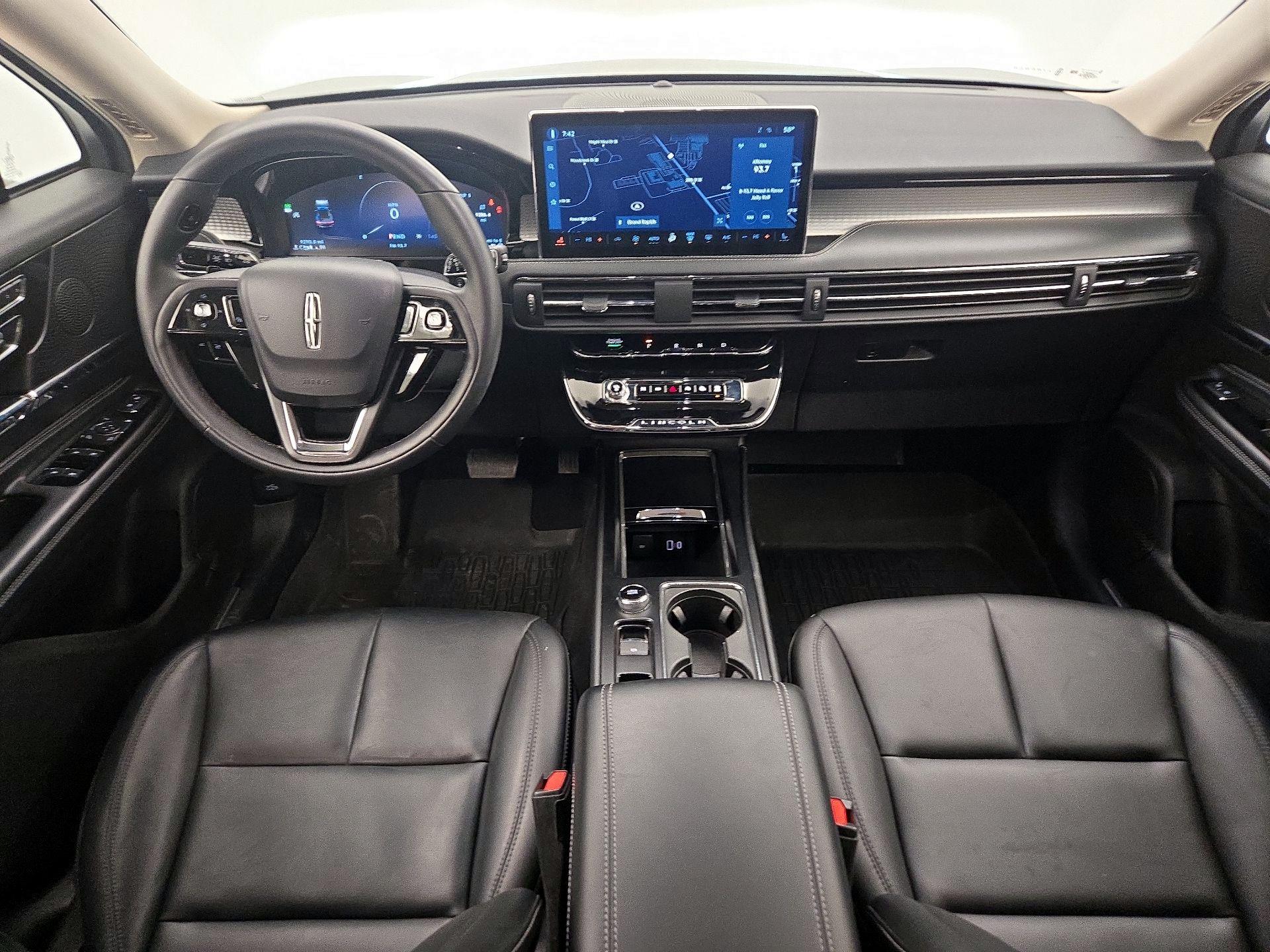 Thumbnail: 2023 Lincoln Corsair - 9