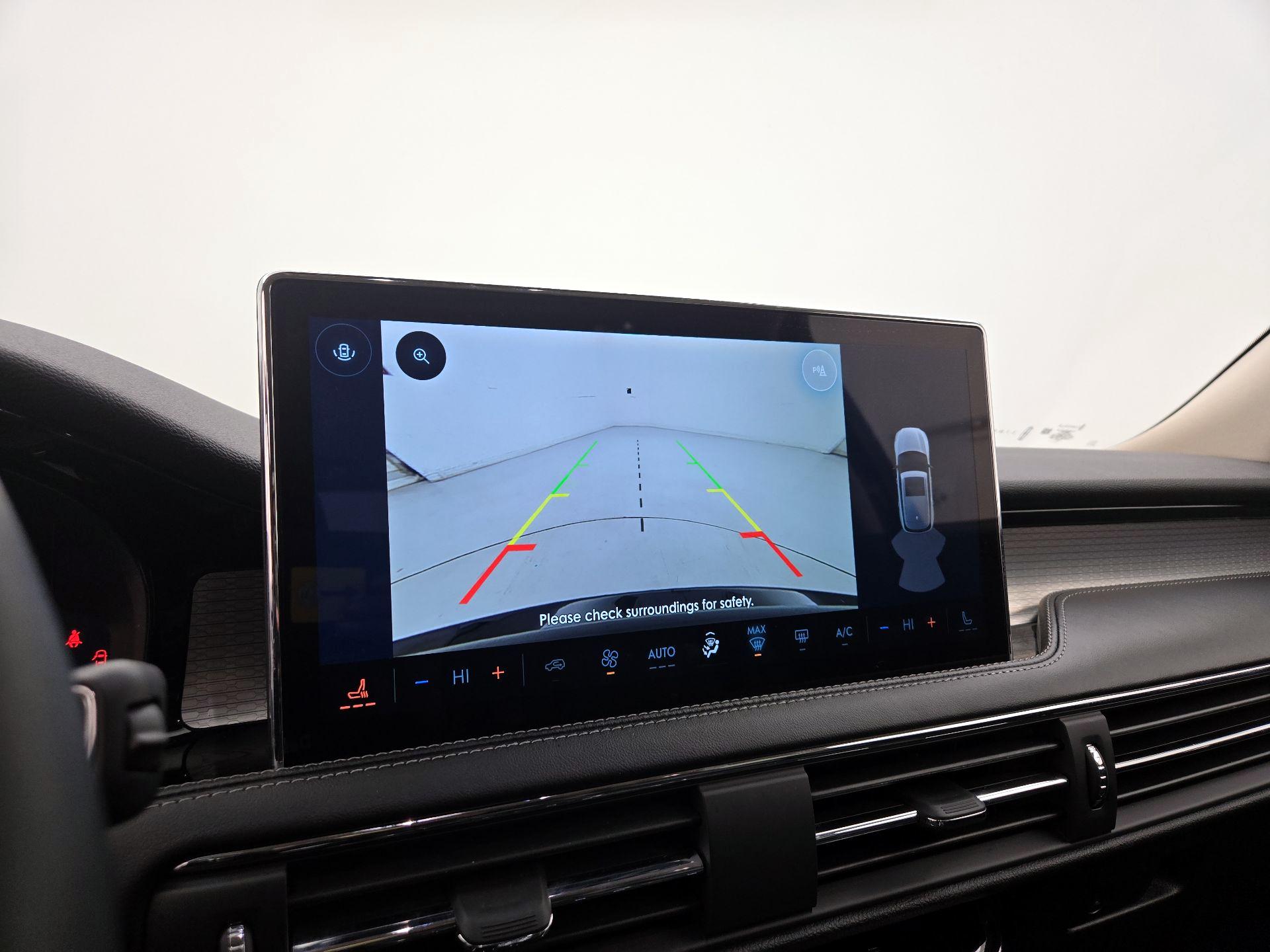 Thumbnail: 2023 Lincoln Corsair - 15