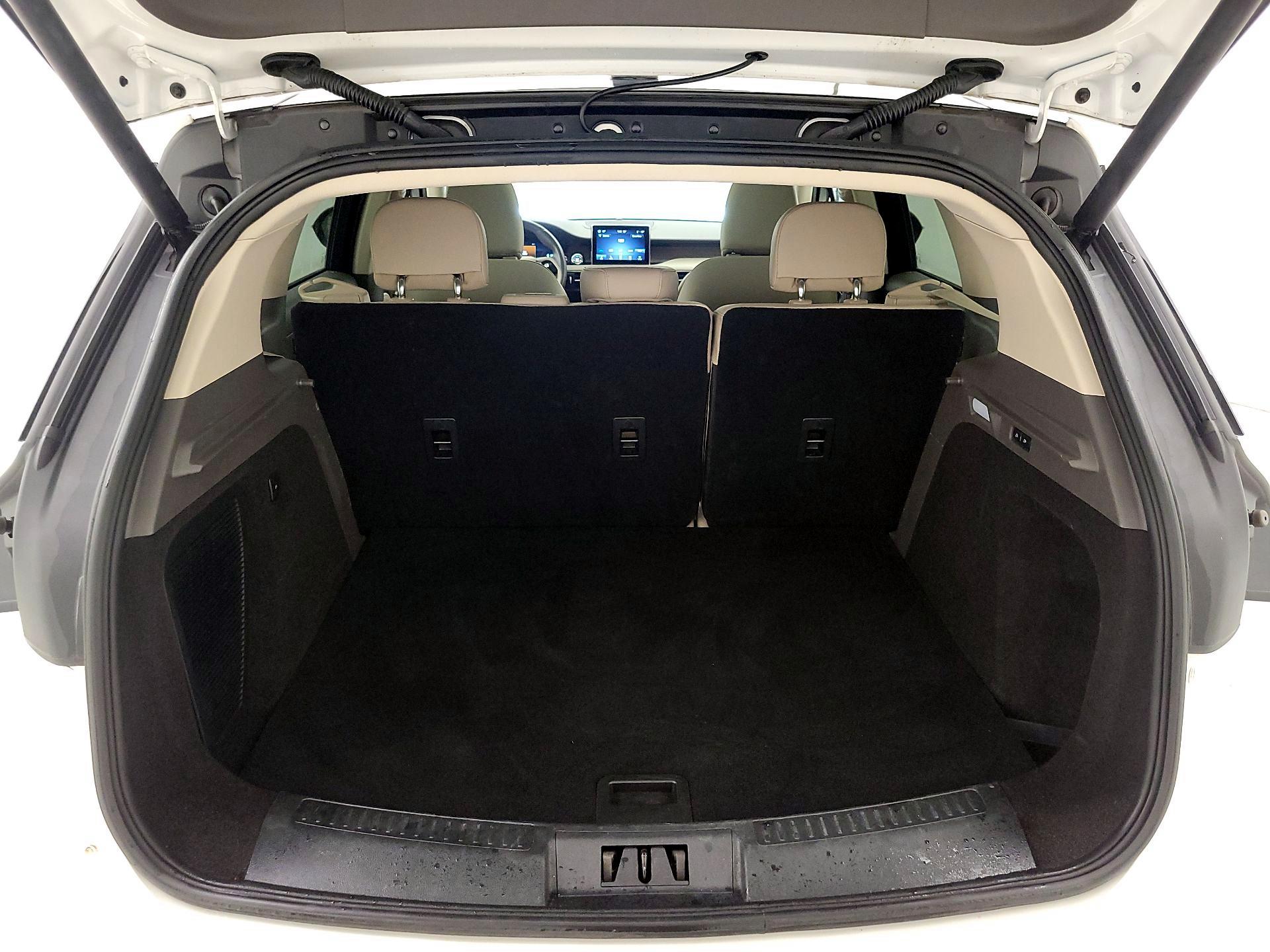 Thumbnail: 2021 Lincoln Corsair - 20